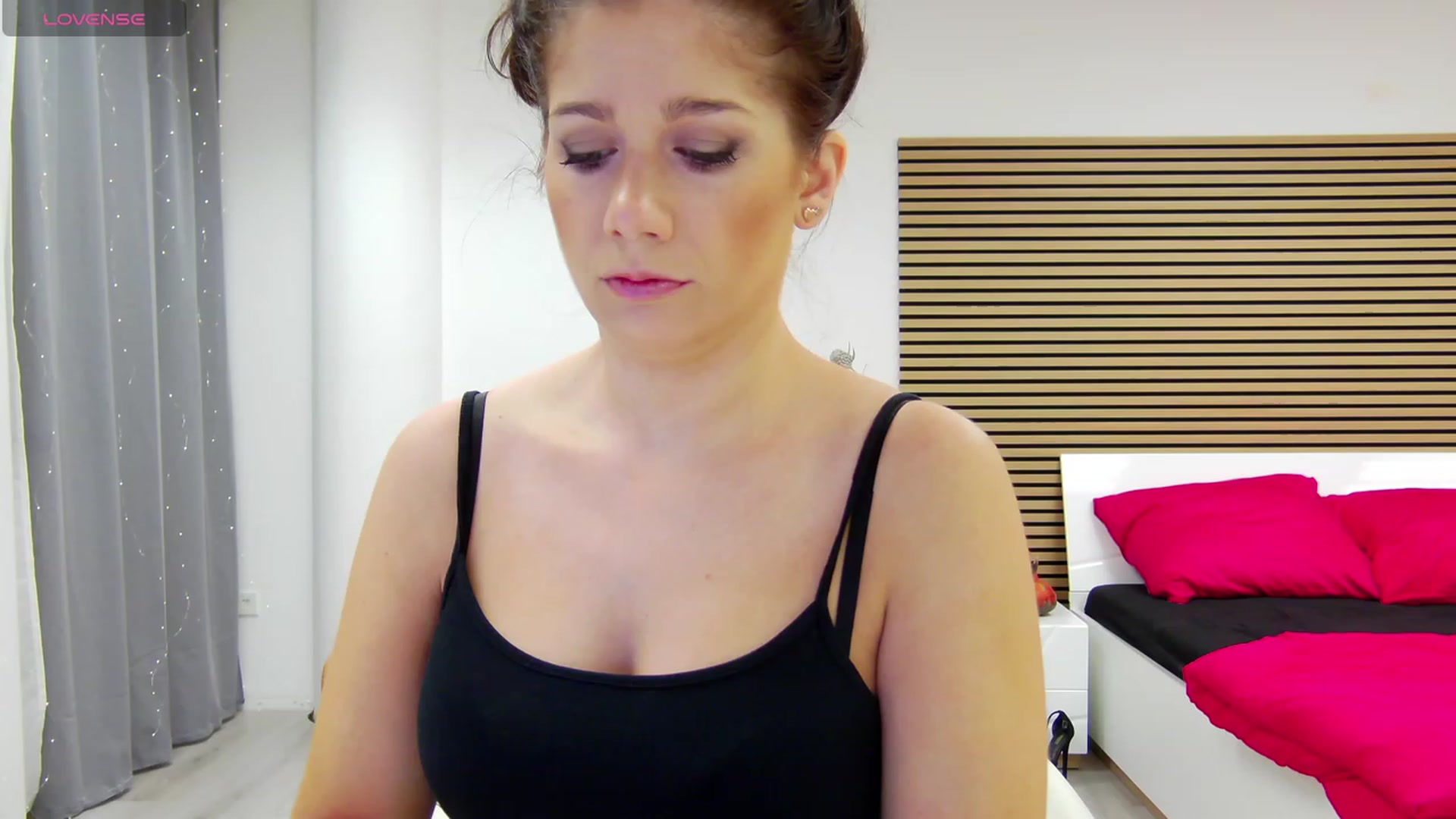 Gallery image thumbnail from Squirrel_MFC's myfreecams stream on, 10/28/2023, 22:54 image 1 of 20