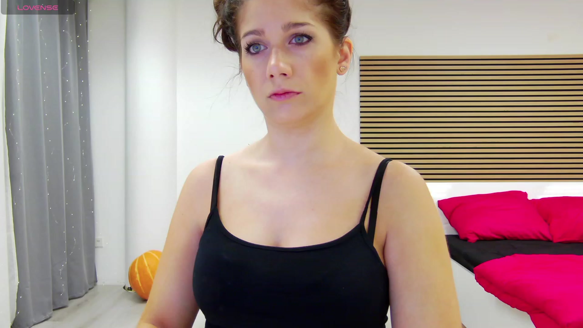 Gallery image thumbnail from Squirrel_MFC's myfreecams stream on, 10/28/2023, 22:54 image 3 of 20