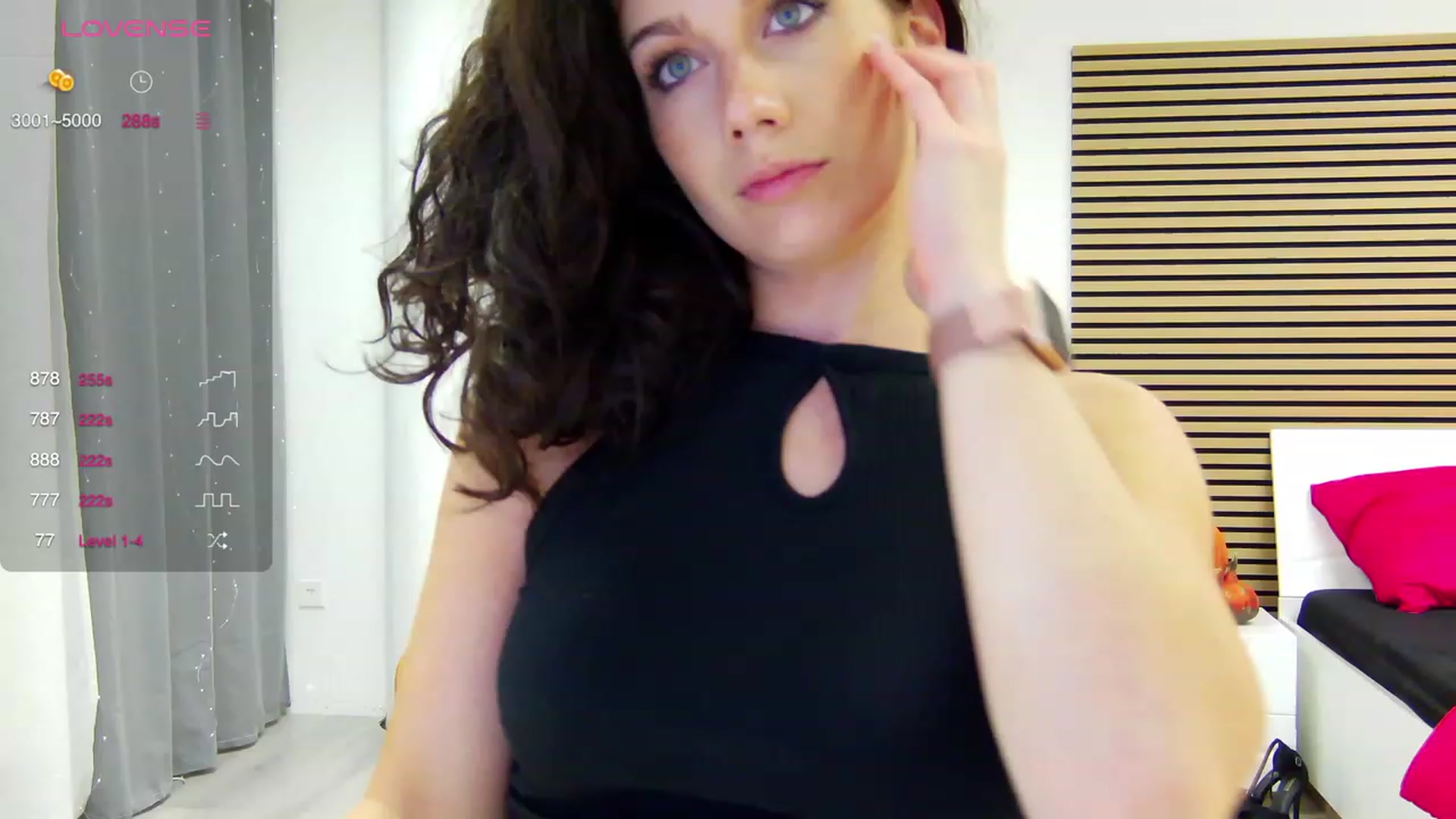 Gallery image thumbnail from Squirrel_MFC's myfreecams stream on, 10/31/2023, 24:49 image 2 of 20