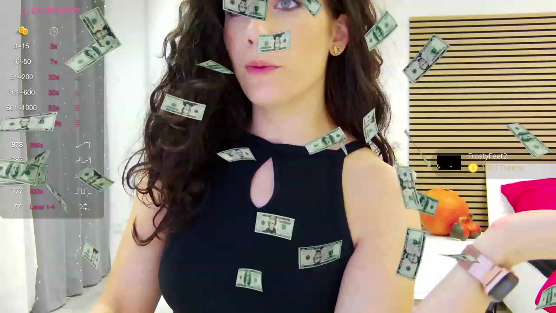 Gallery image thumbnail from Squirrel_MFC's myfreecams stream on, 10/31/2023, 24:49 image 14 of 20
