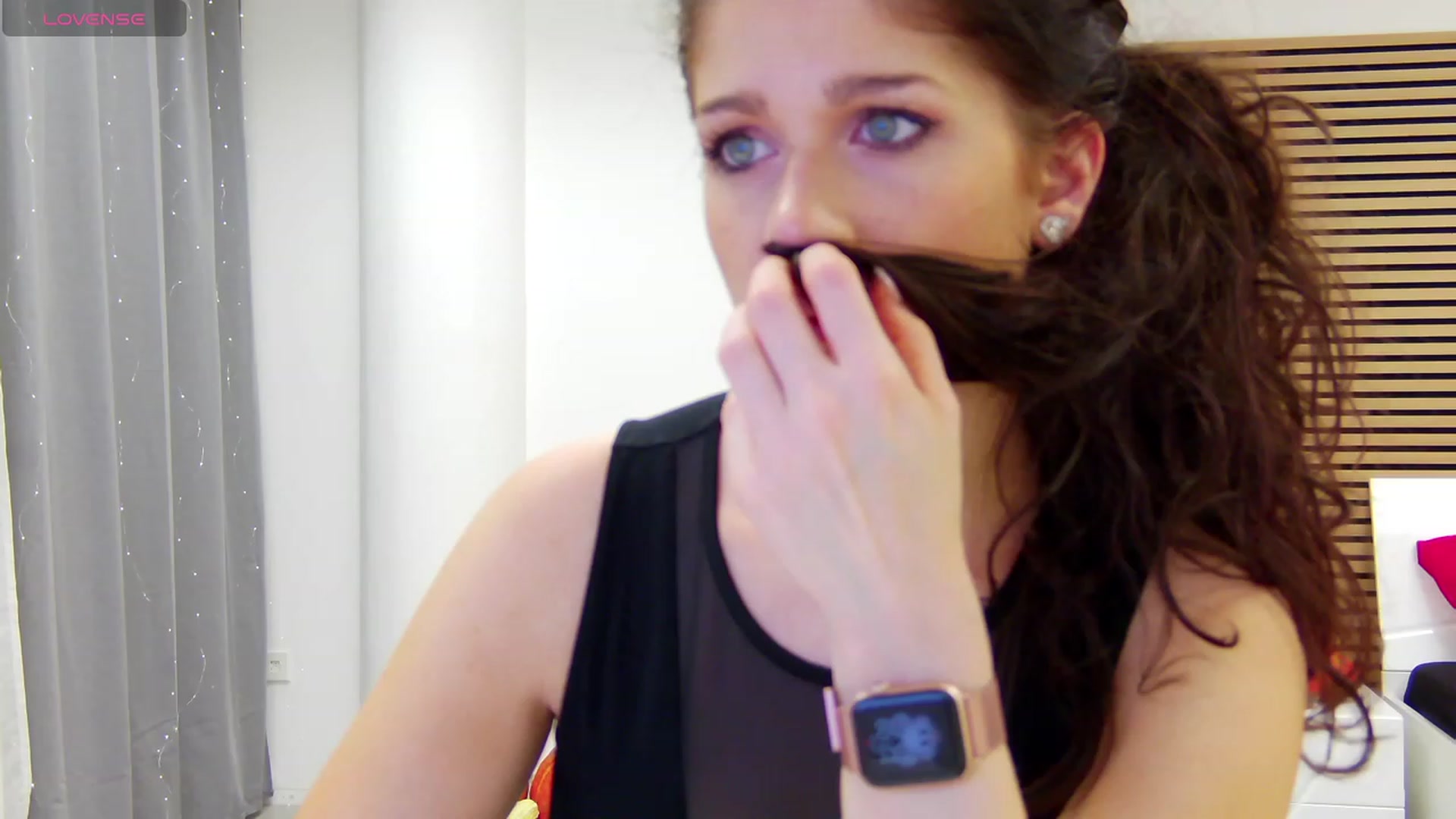 Gallery image thumbnail from Squirrel_MFC's myfreecams stream on, 10/31/2023, 21:30 image 10 of 20