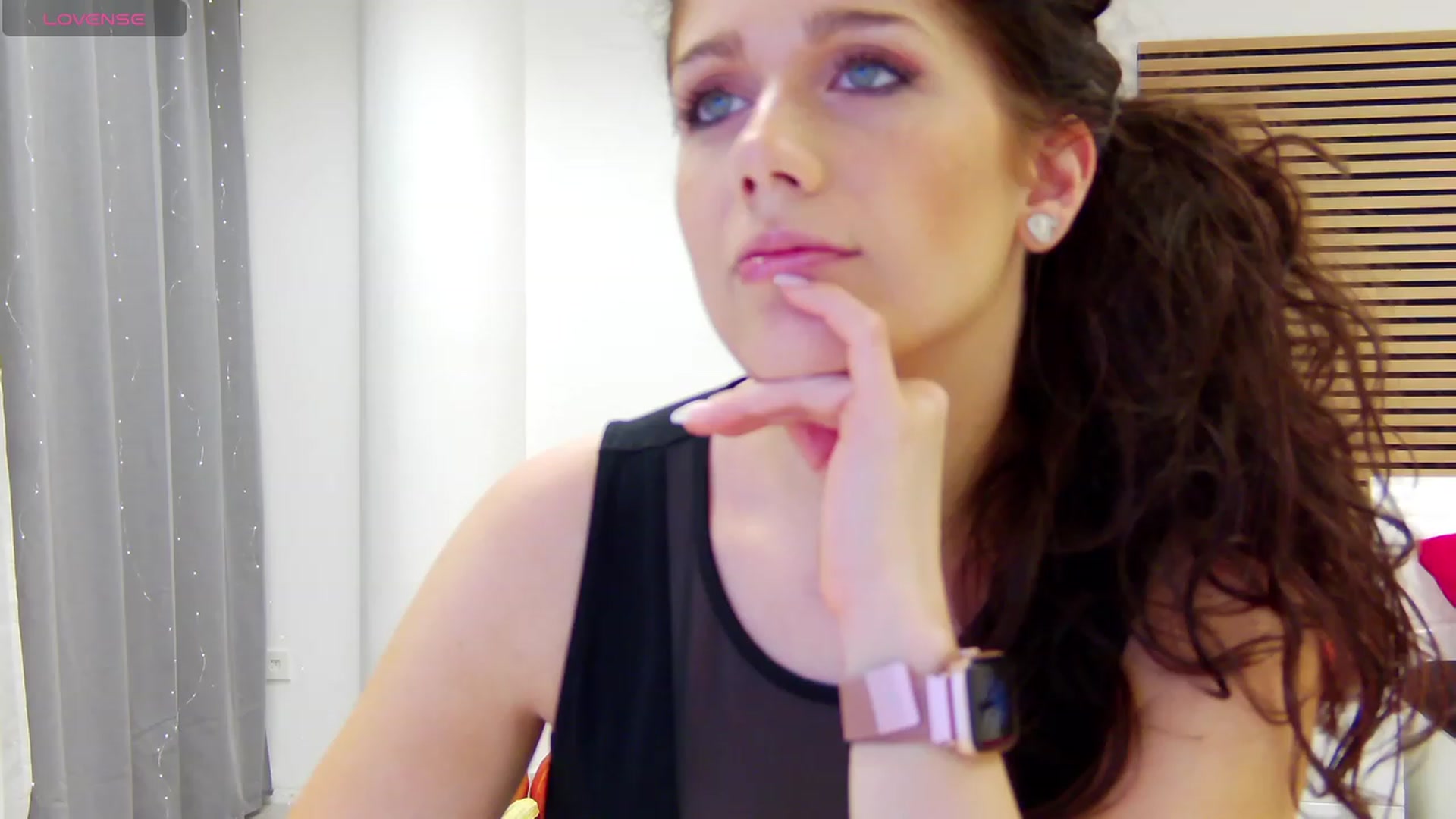 Gallery image thumbnail from Squirrel_MFC's myfreecams stream on, 10/31/2023, 21:30 image 1 of 20