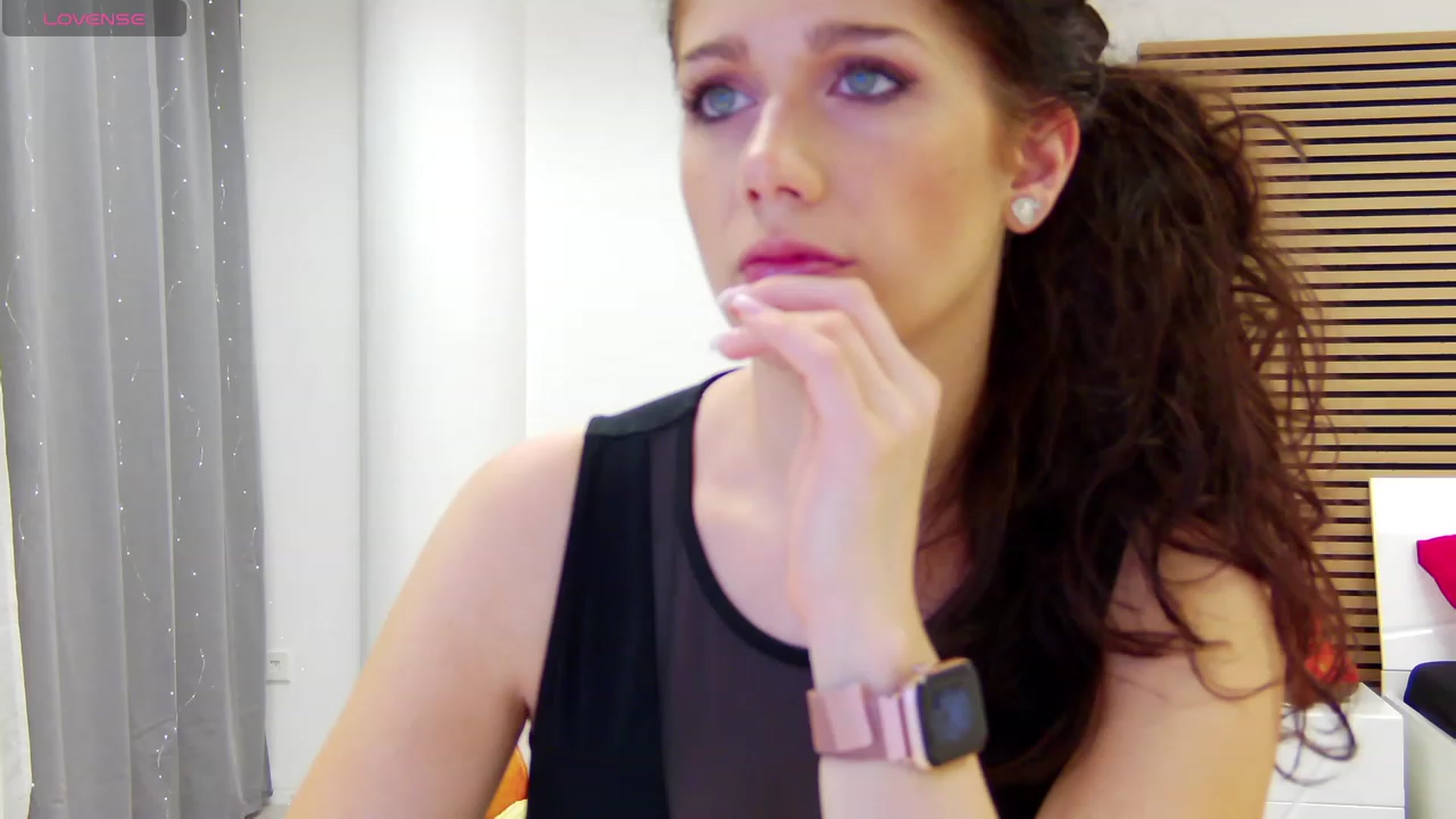 Gallery image thumbnail from Squirrel_MFC's myfreecams stream on, 10/31/2023, 21:30 image 8 of 20