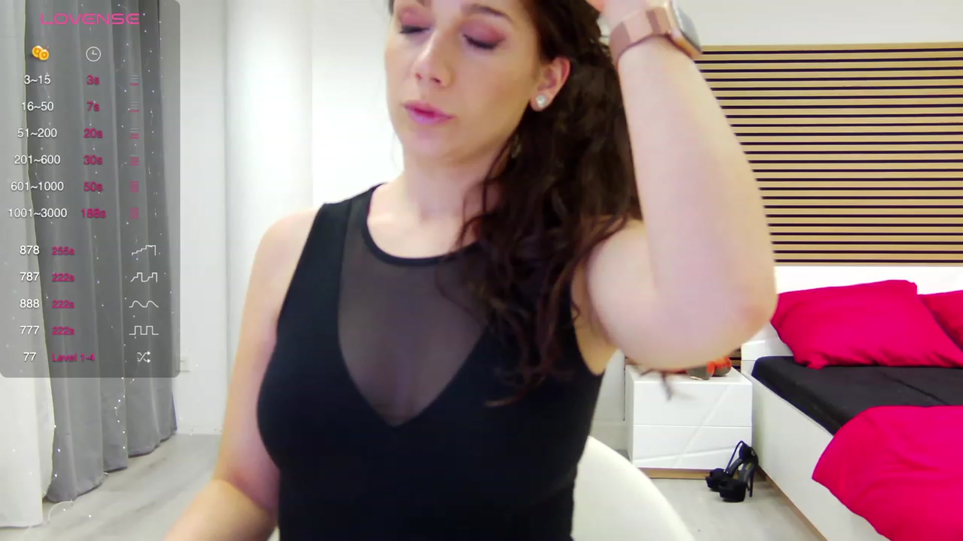 Gallery image thumbnail from Squirrel_MFC's myfreecams stream on, 11/01/2023, 01:14 image 11 of 20