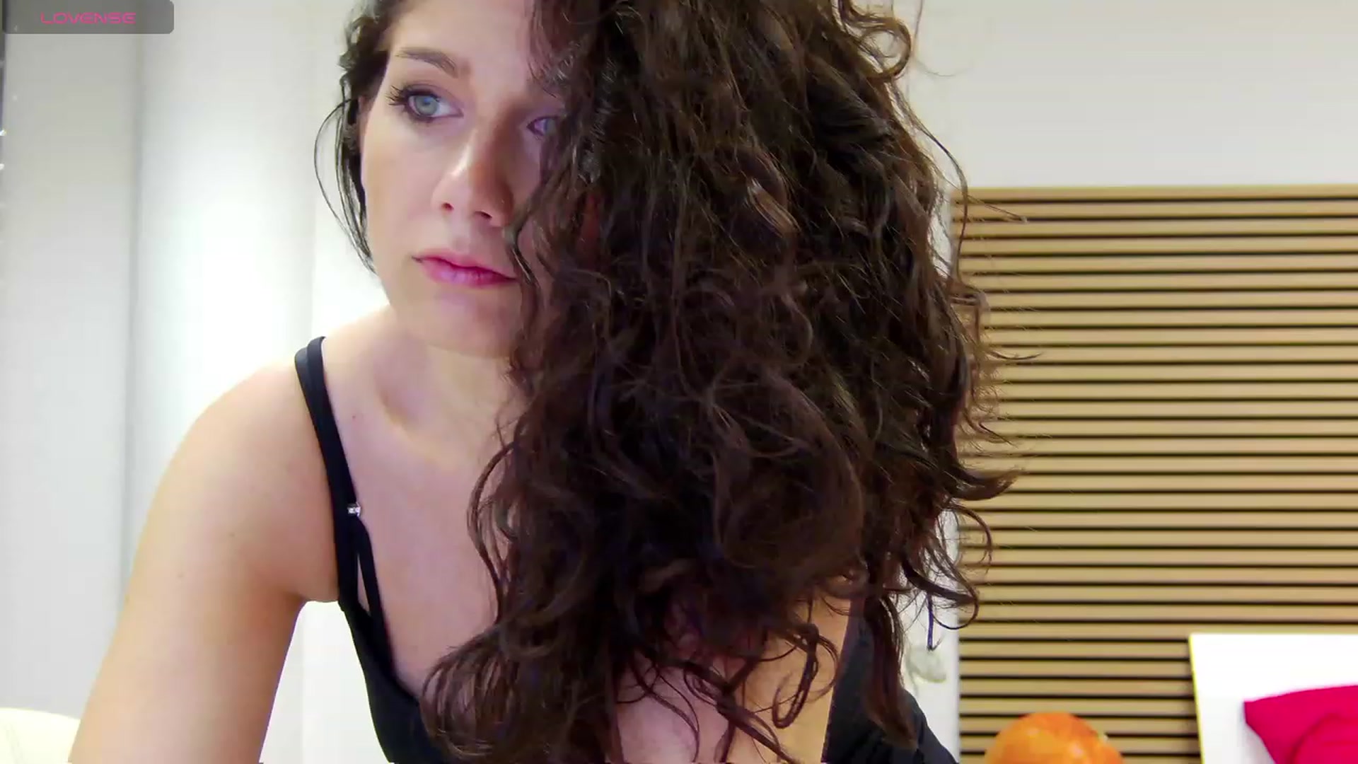Gallery image thumbnail from Squirrel_MFC's myfreecams stream on, 11/01/2023, 21:23 image 6 of 20