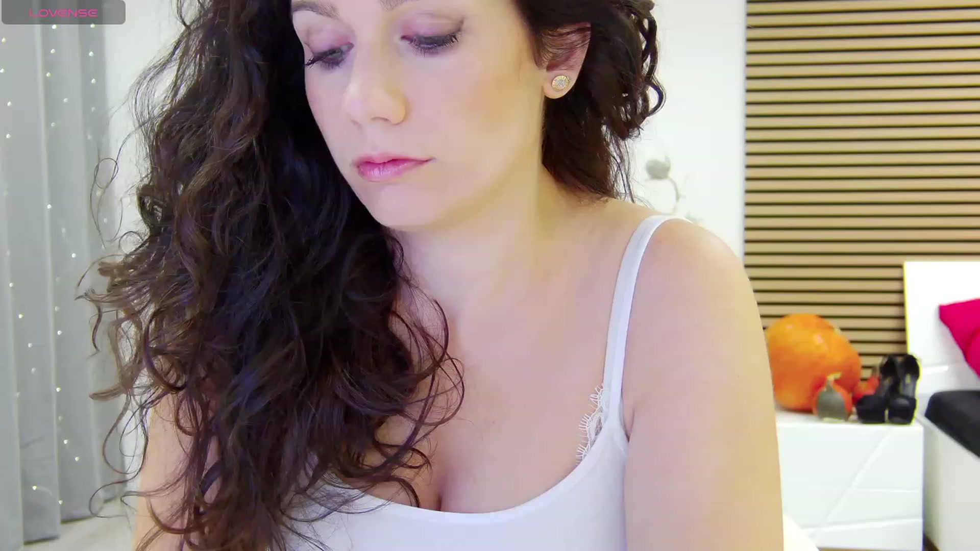 Gallery image thumbnail from Squirrel_MFC's myfreecams stream on, 11/04/2023, 22:53 image 19 of 20