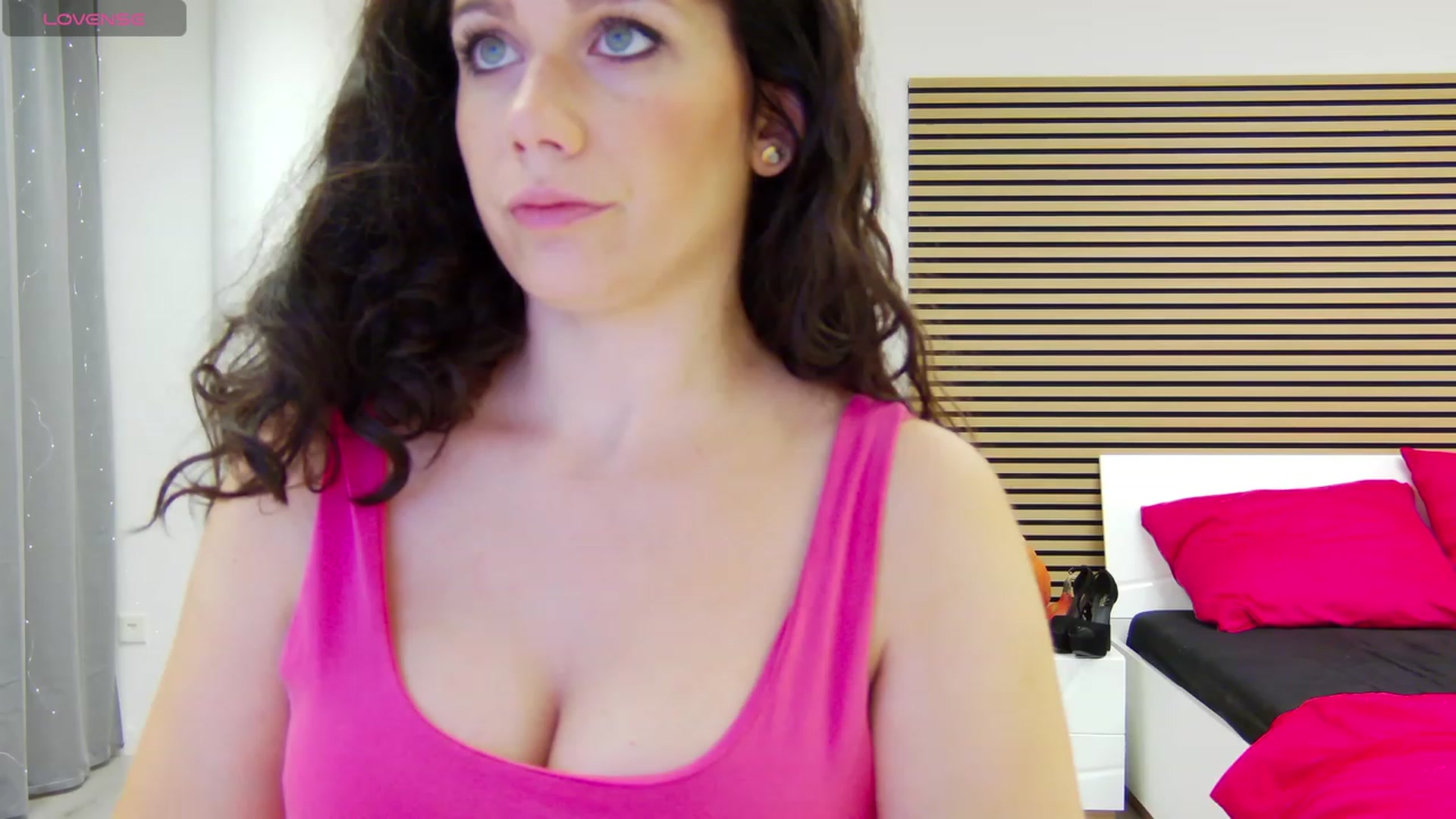 Gallery image thumbnail from Squirrel_MFC's myfreecams stream on, 11/05/2023, 23:46 image 9 of 20