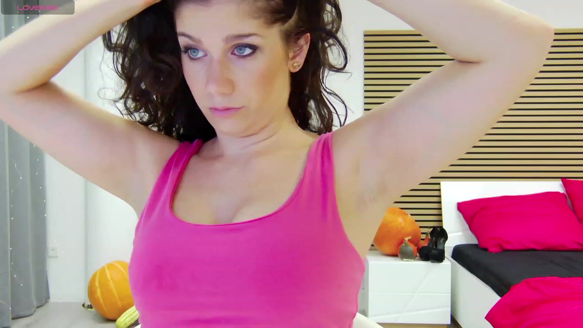 Gallery image thumbnail from Squirrel_MFC's myfreecams stream on, 11/05/2023, 23:46 image 4 of 20