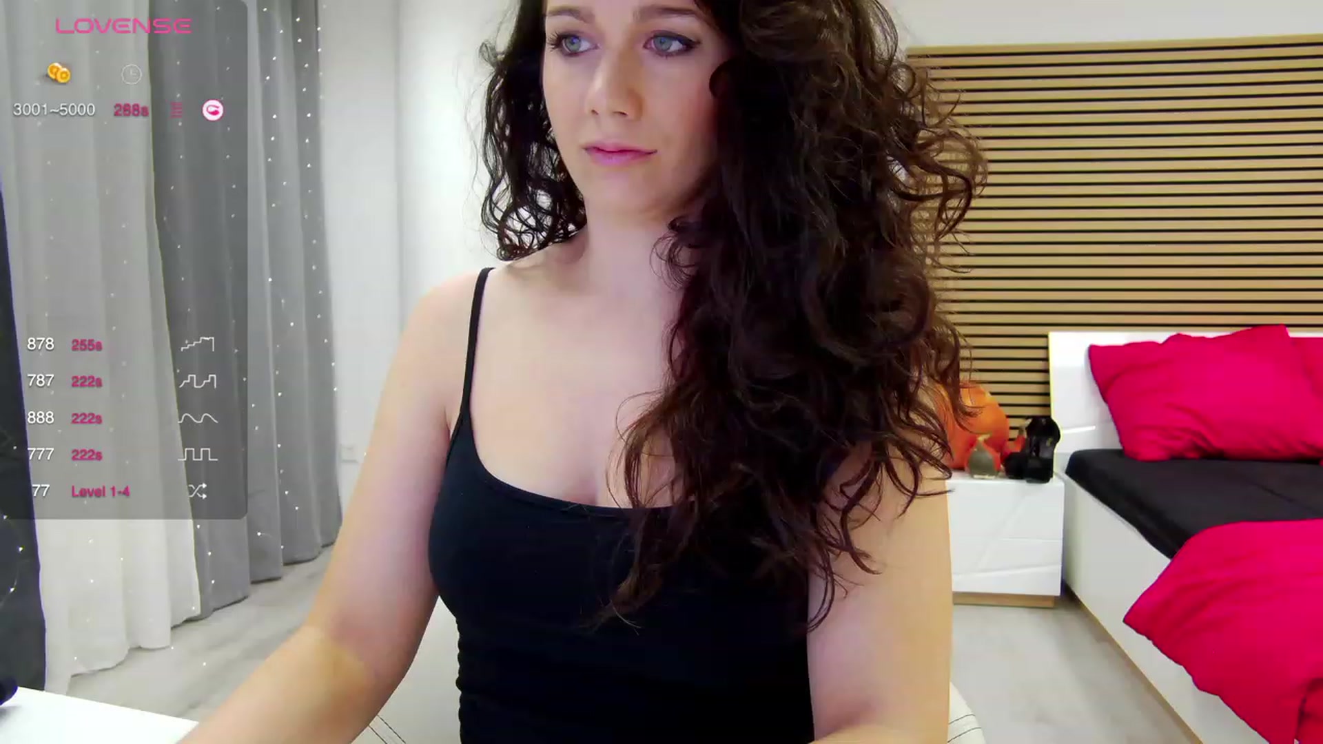 Gallery image thumbnail from Squirrel_MFC's myfreecams stream on, 11/08/2023, 24:08 image 18 of 20