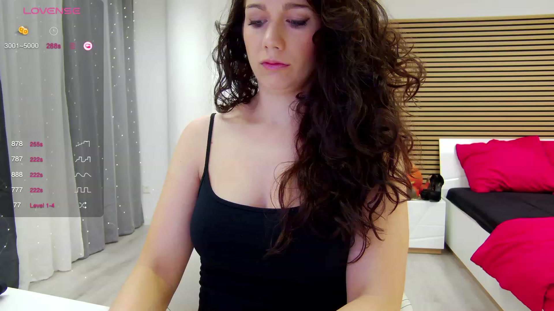 Gallery image thumbnail from Squirrel_MFC's myfreecams stream on, 11/08/2023, 24:08 image 19 of 20