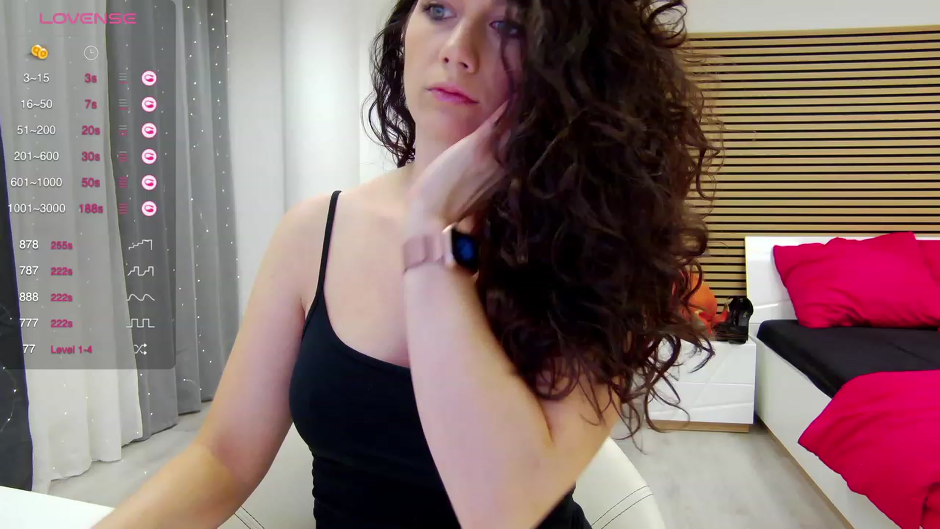 Gallery image thumbnail from Squirrel_MFC's myfreecams stream on, 11/08/2023, 24:08 image 10 of 20