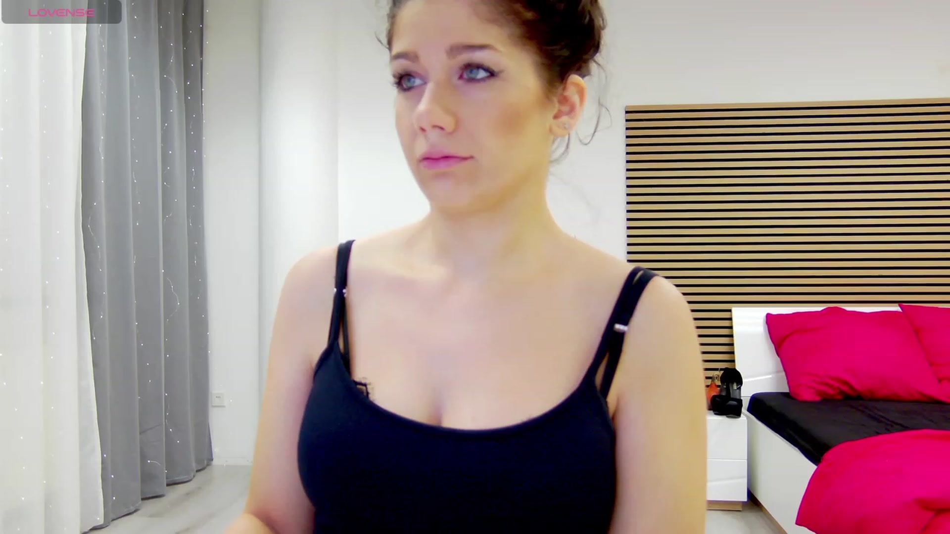 Gallery image thumbnail from Squirrel_MFC's myfreecams stream on, 11/10/2023, 22:11 image 4 of 20