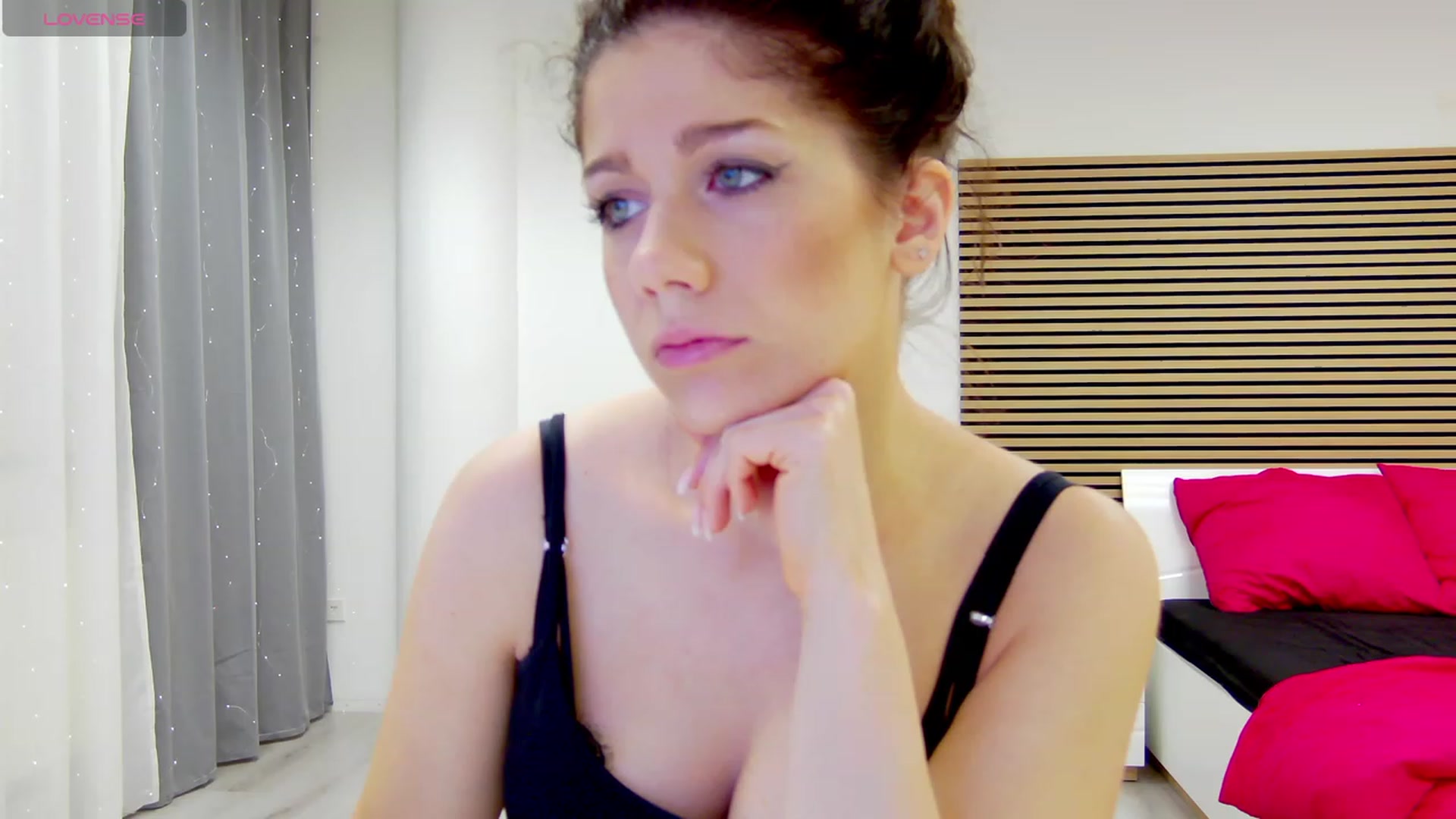 Gallery image thumbnail from Squirrel_MFC's myfreecams stream on, 11/10/2023, 22:11 image 8 of 20