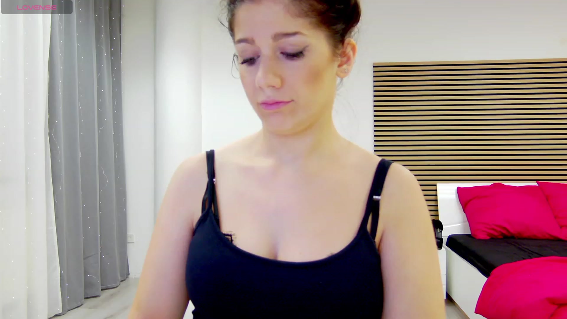 Gallery image thumbnail from Squirrel_MFC's myfreecams stream on, 11/10/2023, 22:11 image 10 of 20