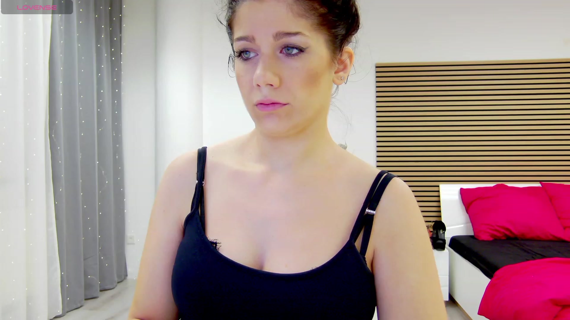 Gallery image thumbnail from Squirrel_MFC's myfreecams stream on, 11/10/2023, 22:11 image 2 of 20