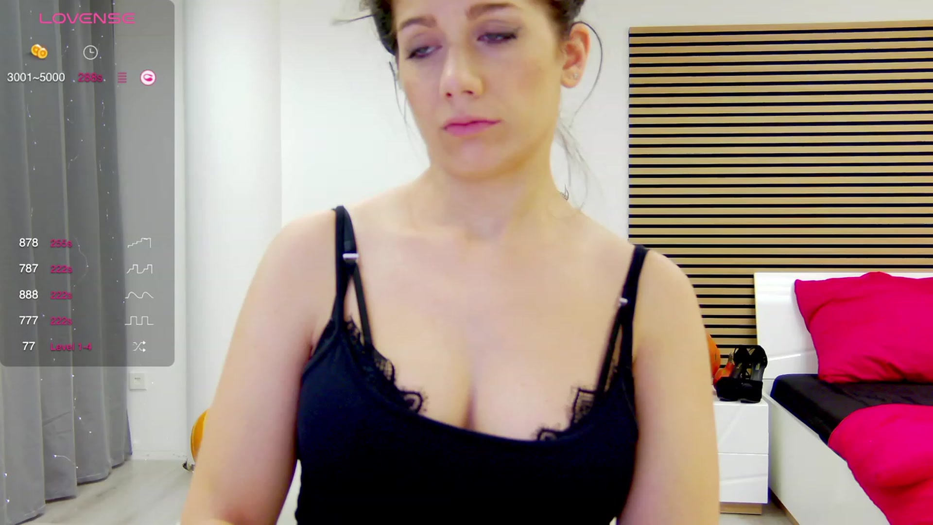 Gallery image thumbnail from Squirrel_MFC's myfreecams stream on, 11/11/2023, 24:34 image 20 of 20