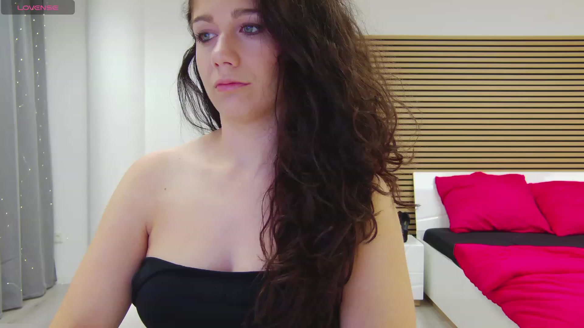 Gallery image thumbnail from Squirrel_MFC's myfreecams stream on, 11/24/2023, 23:55 image 18 of 20