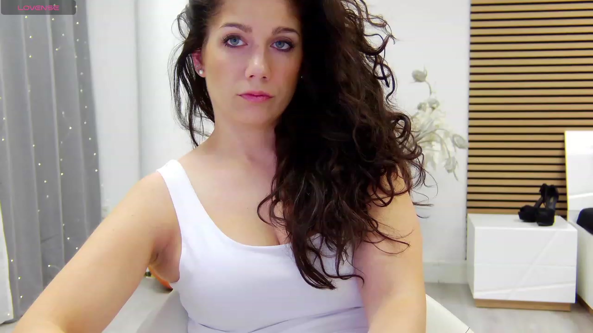 Gallery image thumbnail from Squirrel_MFC's myfreecams stream on, 11/26/2023, 24:14 image 4 of 20