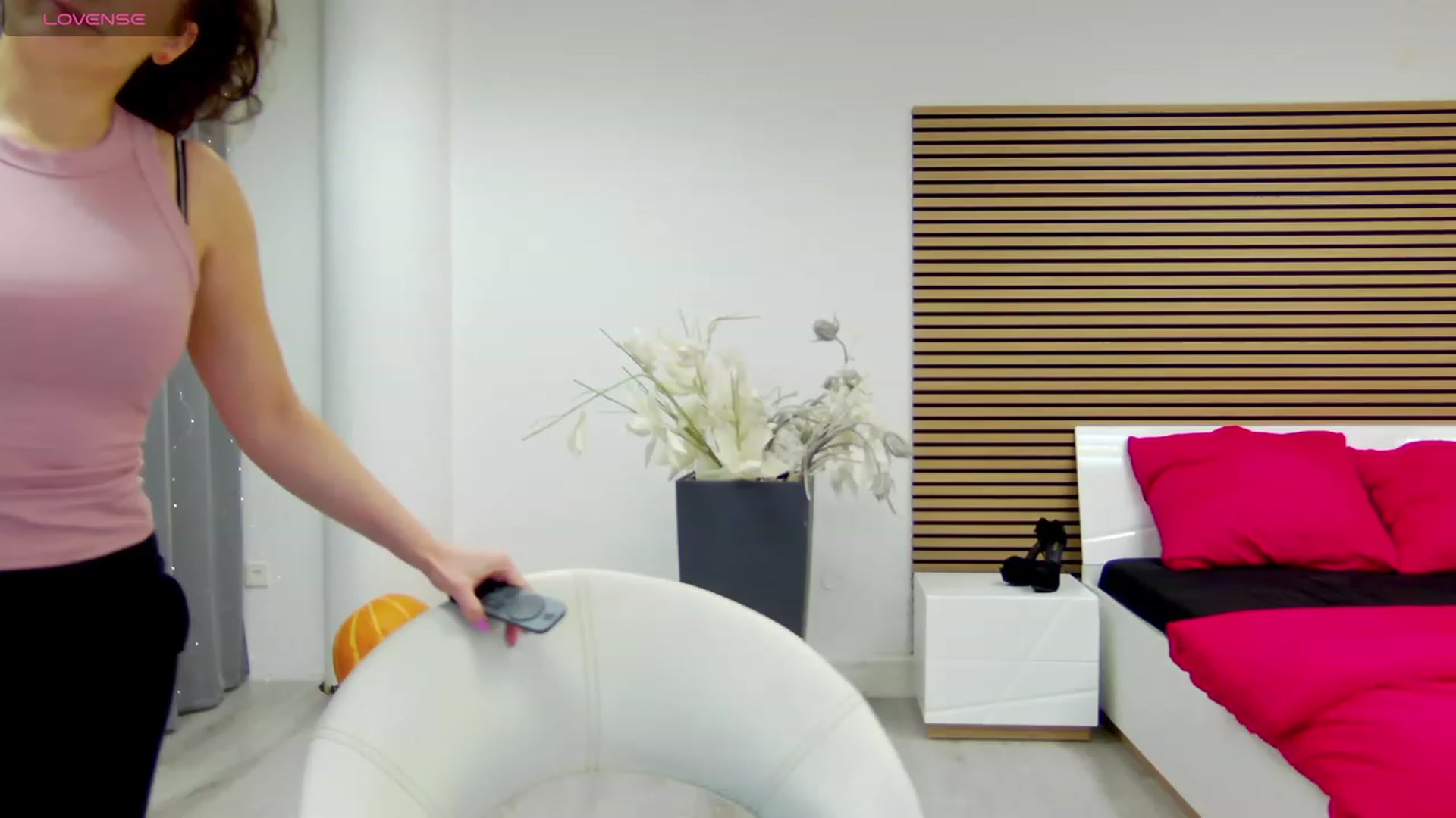 Gallery image thumbnail from Squirrel_MFC's myfreecams stream on, 11/29/2023, 22:45 image 7 of 20
