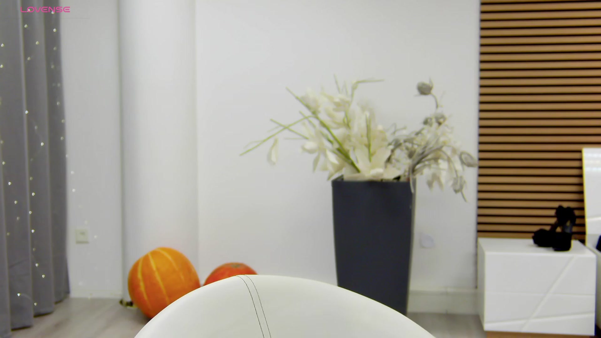 Gallery image thumbnail from Squirrel_MFC's myfreecams stream on, 11/30/2023, 01:03 image 11 of 20