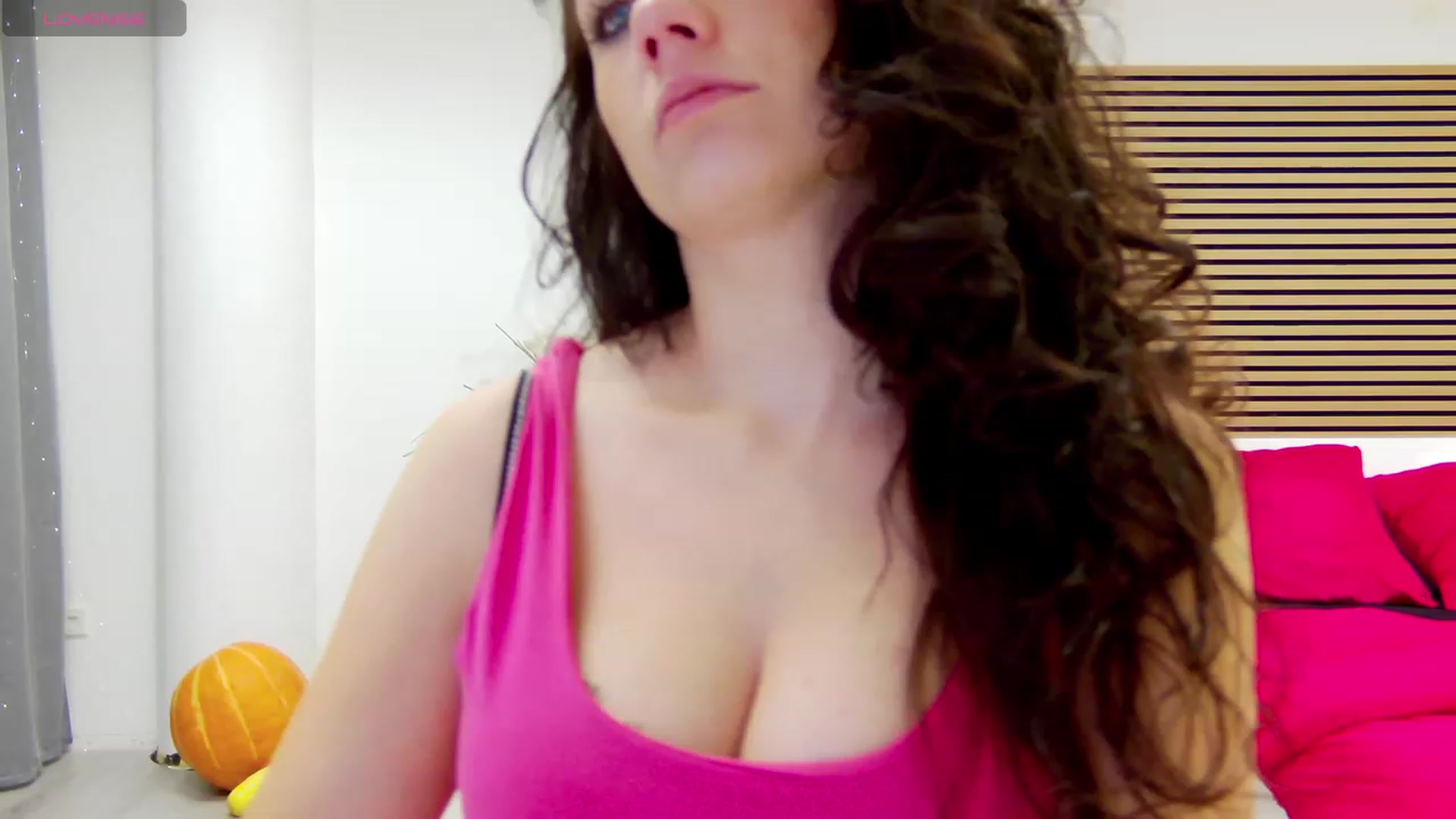 Gallery image thumbnail from Squirrel_MFC's myfreecams stream on, 12/02/2023, 21:43 image 7 of 20
