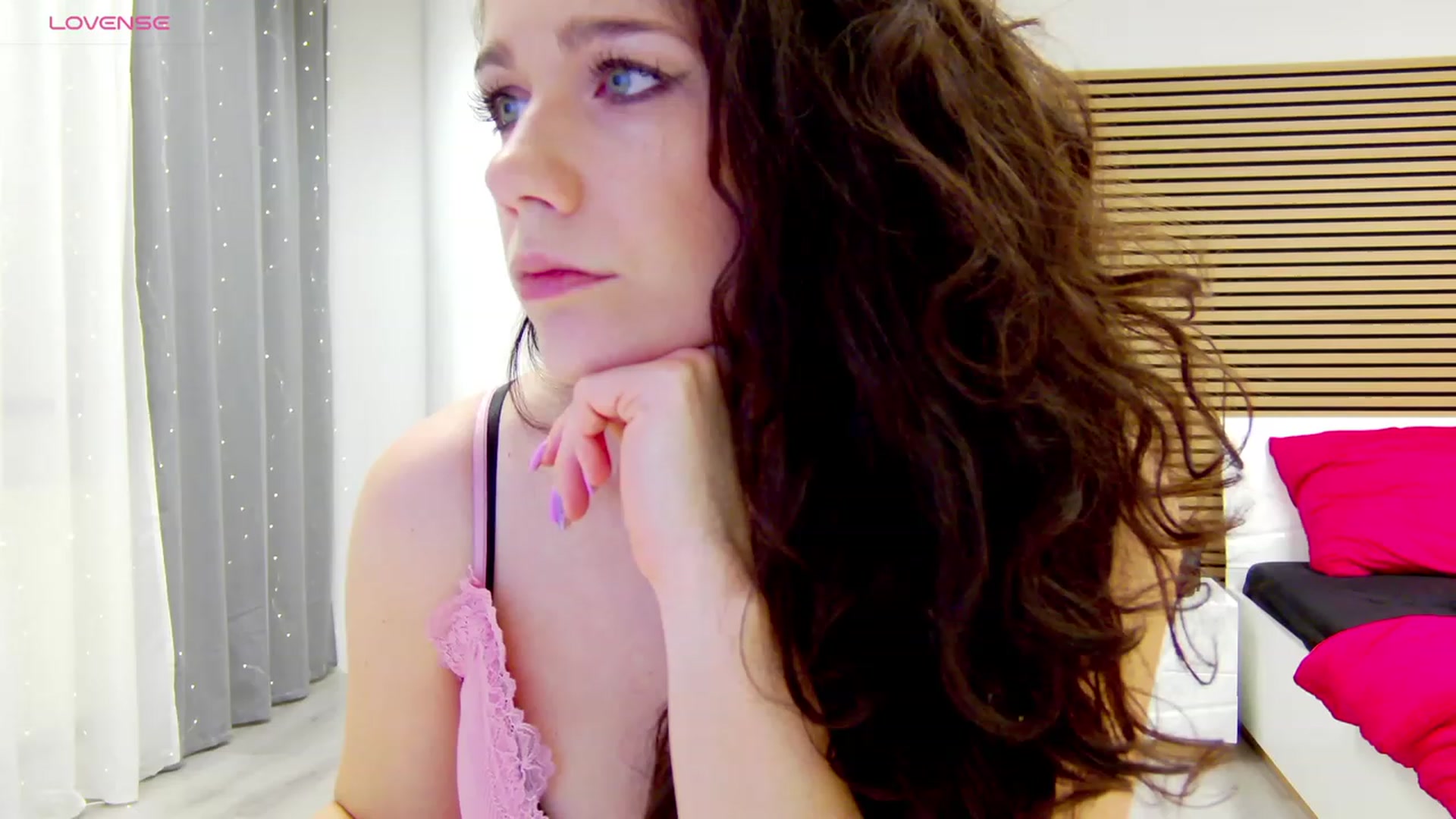 Gallery image thumbnail from Squirrel_MFC's myfreecams stream on, 12/09/2023, 23:42 image 3 of 20
