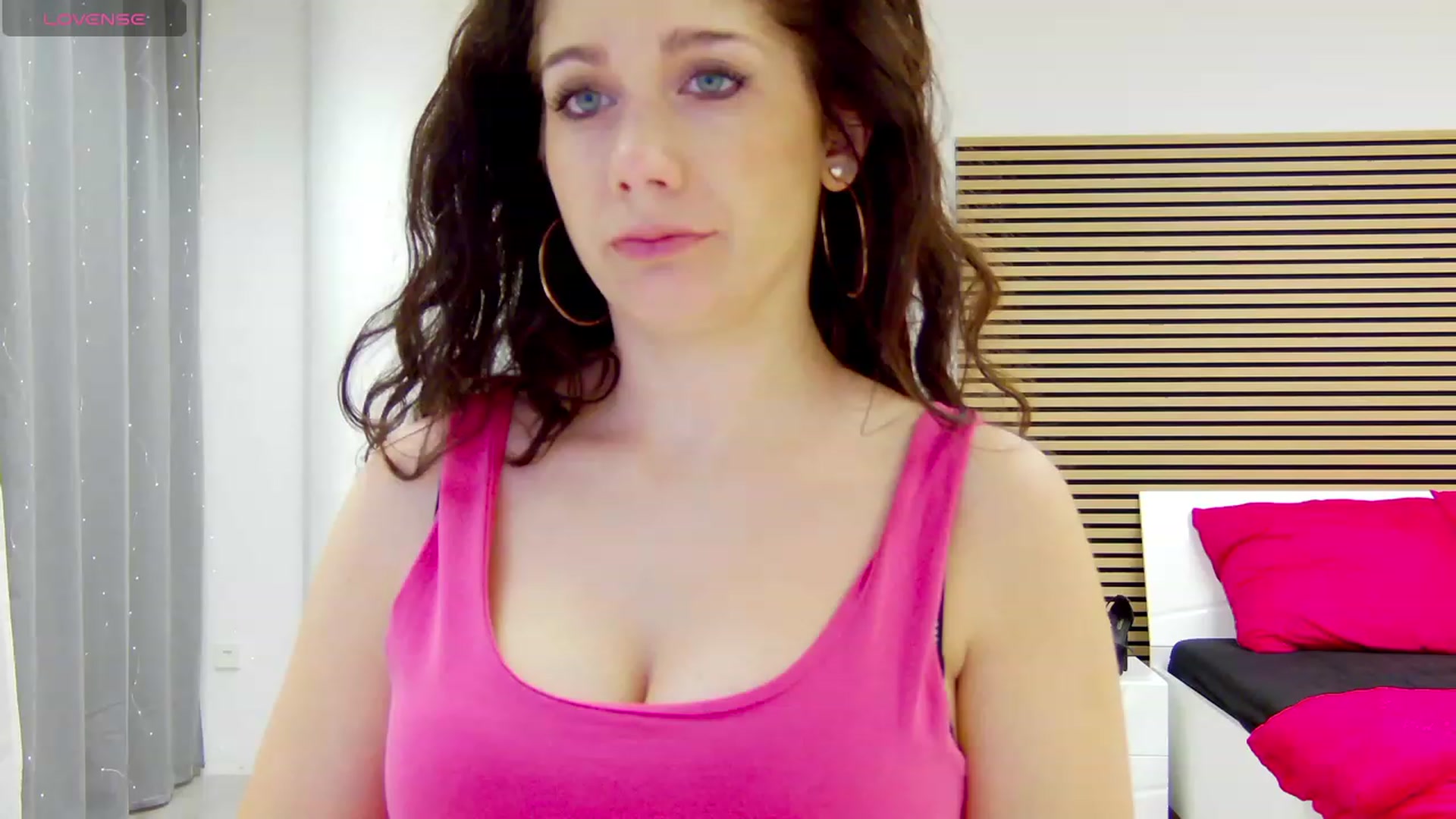 Gallery image thumbnail from Squirrel_MFC's myfreecams stream on, 12/11/2023, 24:01 image 2 of 20