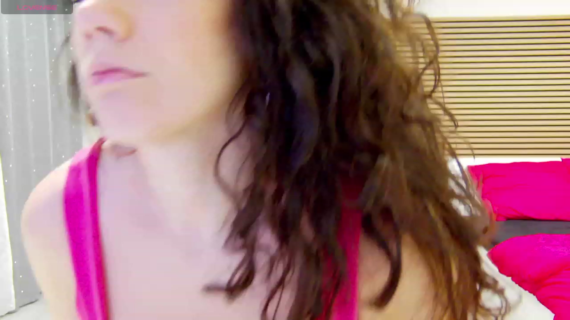 Gallery image thumbnail from Squirrel_MFC's myfreecams stream on, 12/11/2023, 24:01 image 14 of 20