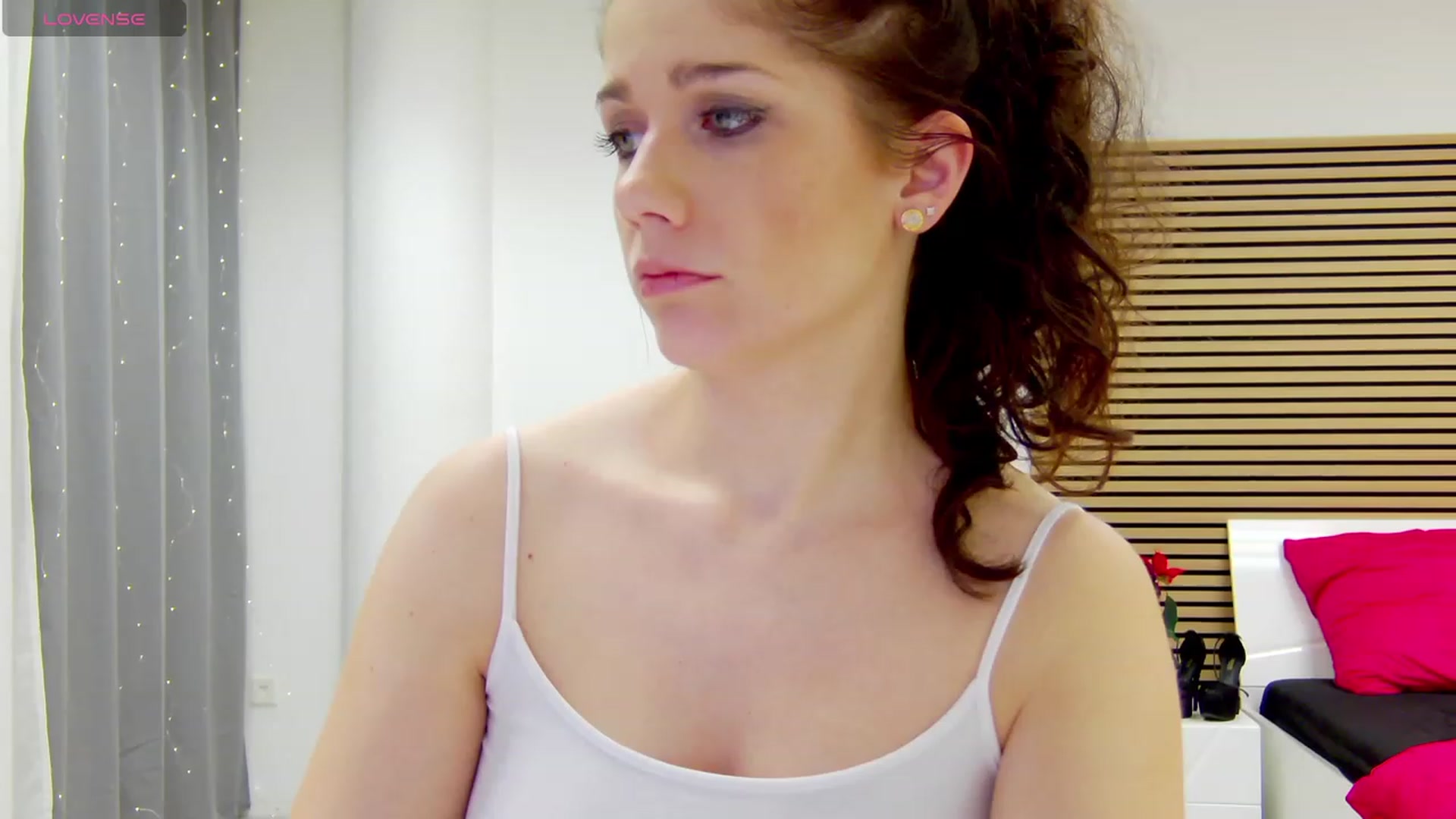 Gallery image thumbnail from Squirrel_MFC's myfreecams stream on, 12/12/2023, 01:52 image 2 of 20