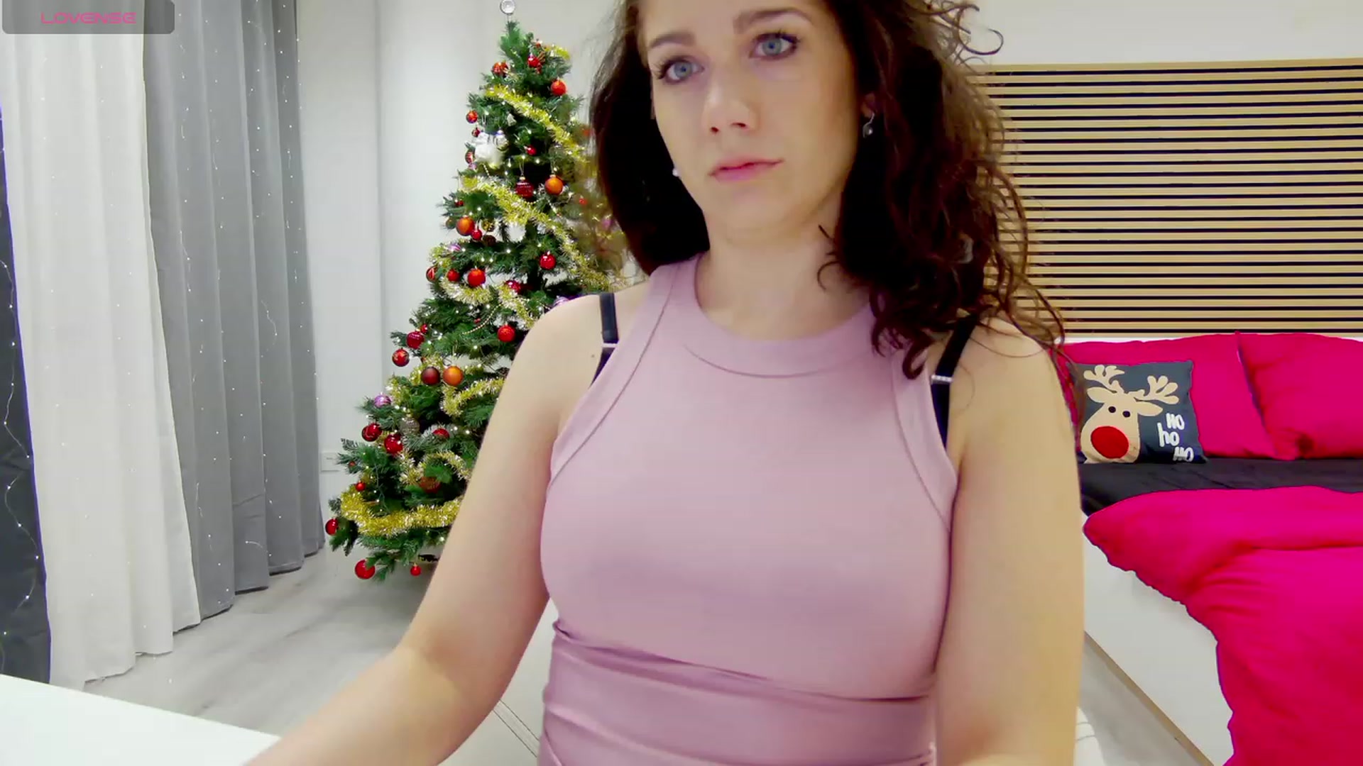 Gallery image thumbnail from Squirrel_MFC's myfreecams stream on, 12/14/2023, 01:03 image 1 of 20