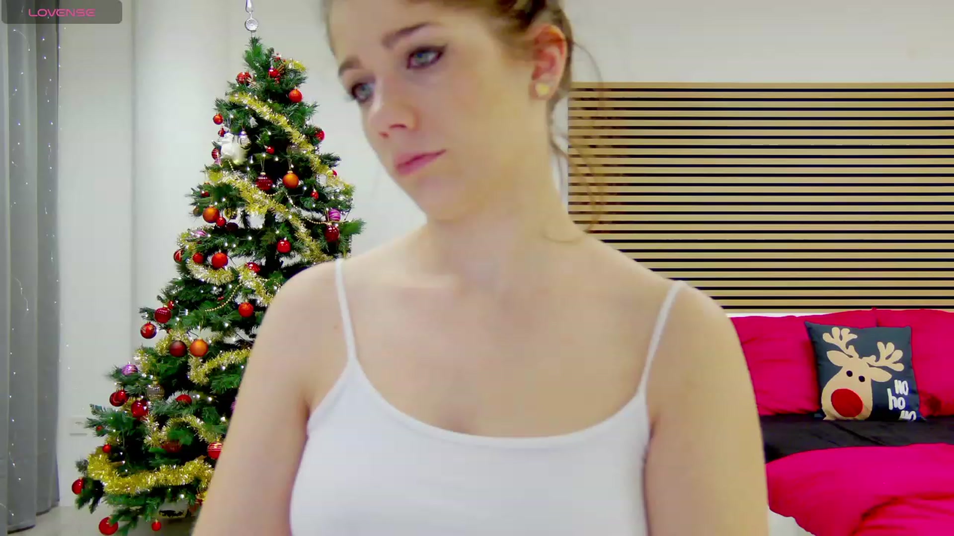 Gallery image thumbnail from Squirrel_MFC's myfreecams stream on, 12/15/2023, 01:30 image 19 of 20