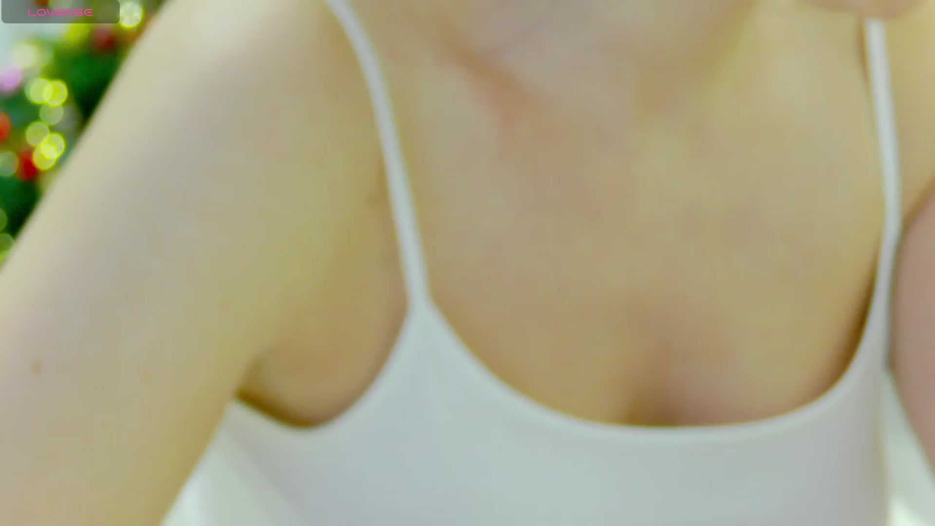 Gallery image thumbnail from Squirrel_MFC's myfreecams stream on, 12/15/2023, 01:30 image 6 of 20