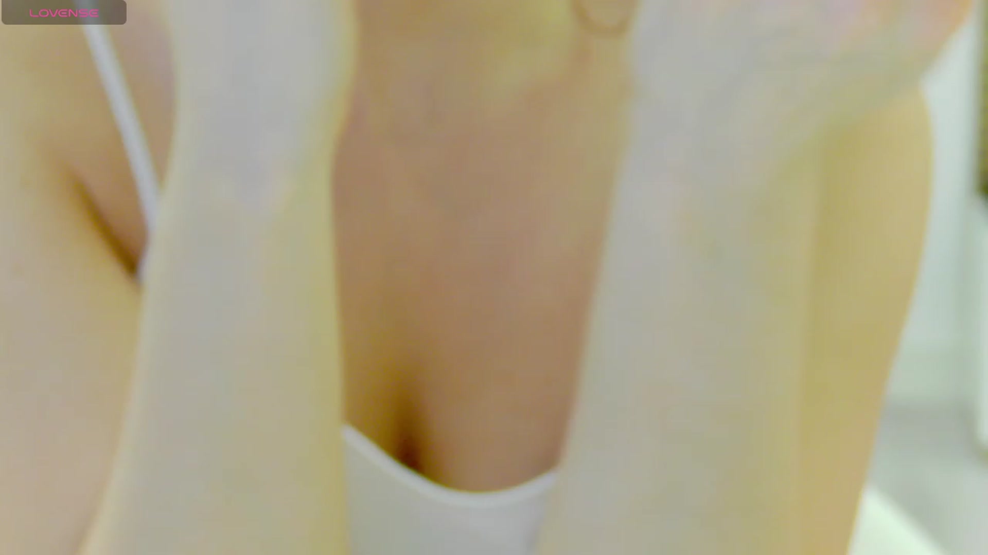 Gallery image thumbnail from Squirrel_MFC's myfreecams stream on, 12/15/2023, 01:30 image 8 of 20