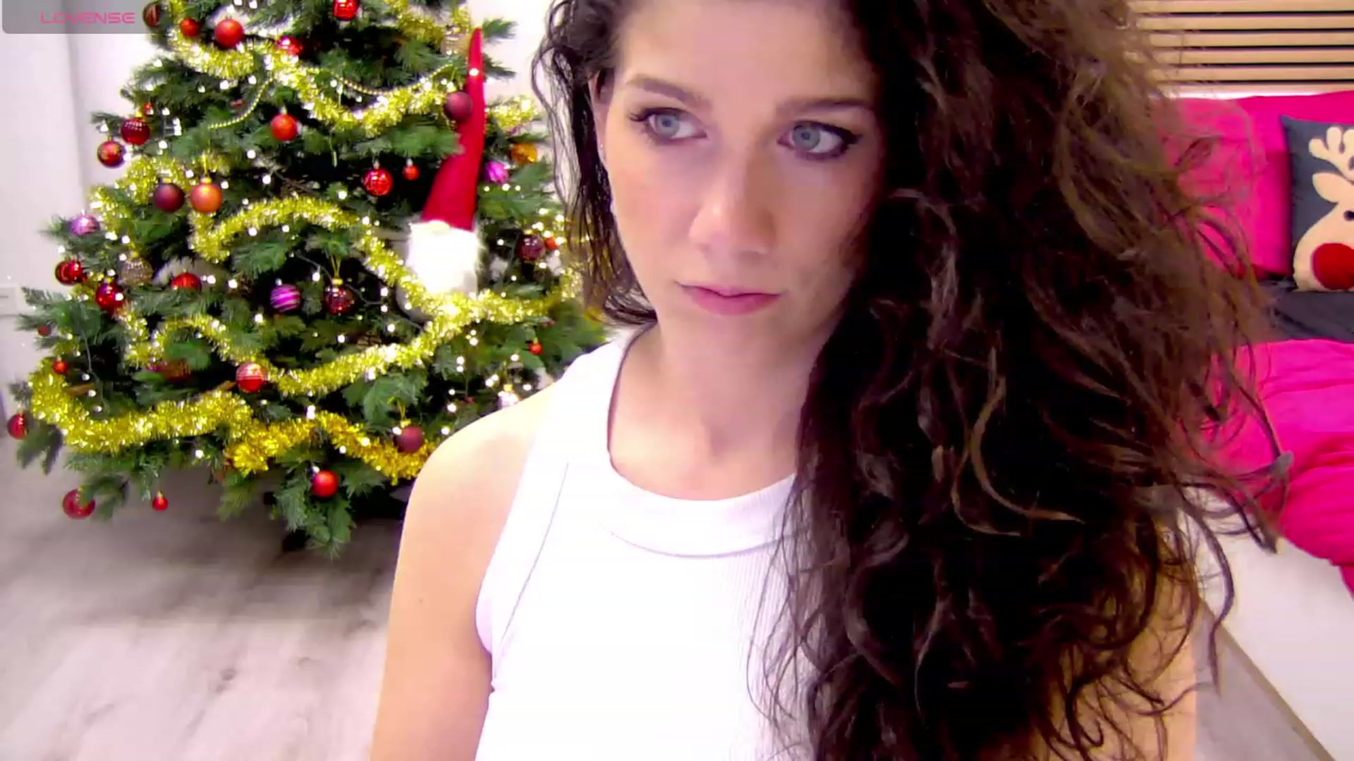 Gallery image thumbnail from Squirrel_MFC's myfreecams stream on, 12/19/2023, 22:54 image 17 of 20