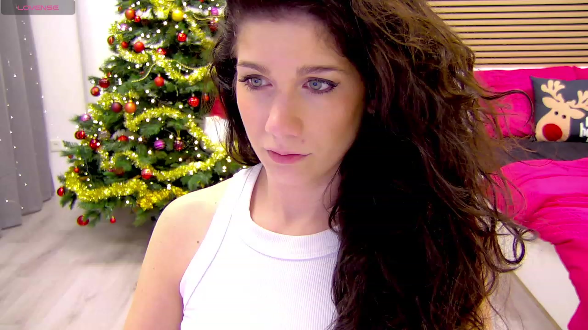 Gallery image thumbnail from Squirrel_MFC's myfreecams stream on, 12/20/2023, 24:00 image 14 of 20