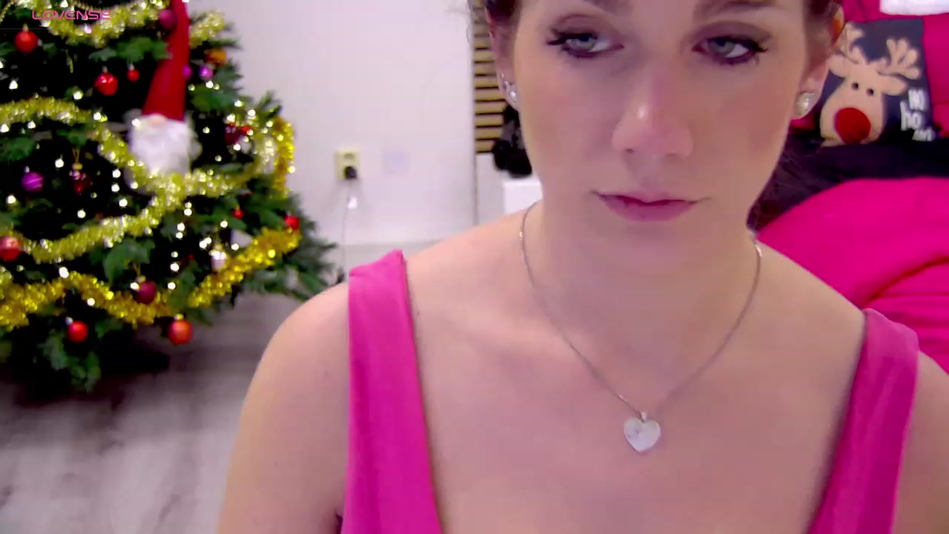 Gallery image thumbnail from Squirrel_MFC's myfreecams stream on, 01/02/2024, 21:34 image 16 of 20