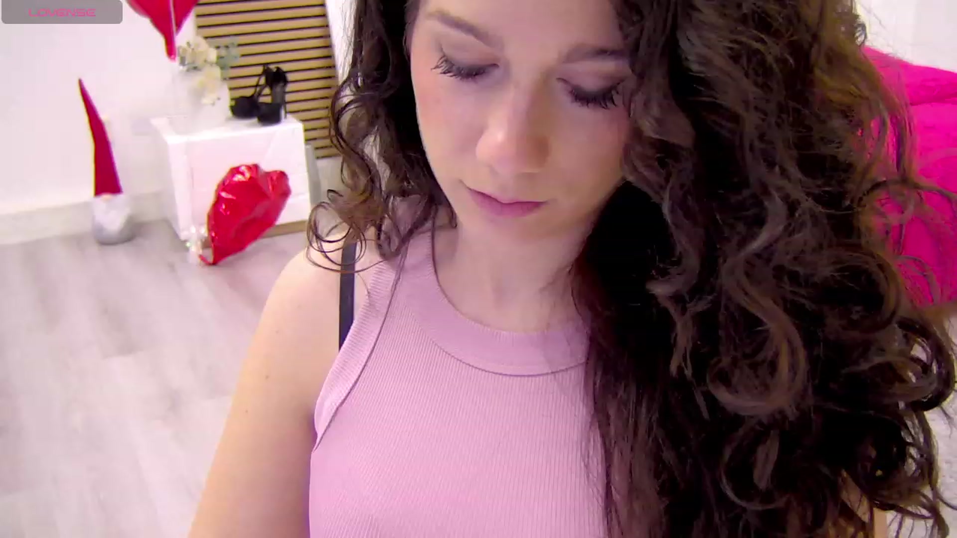 Gallery image thumbnail from Squirrel_MFC's myfreecams stream on, 03/05/2024, 21:14 image 7 of 20