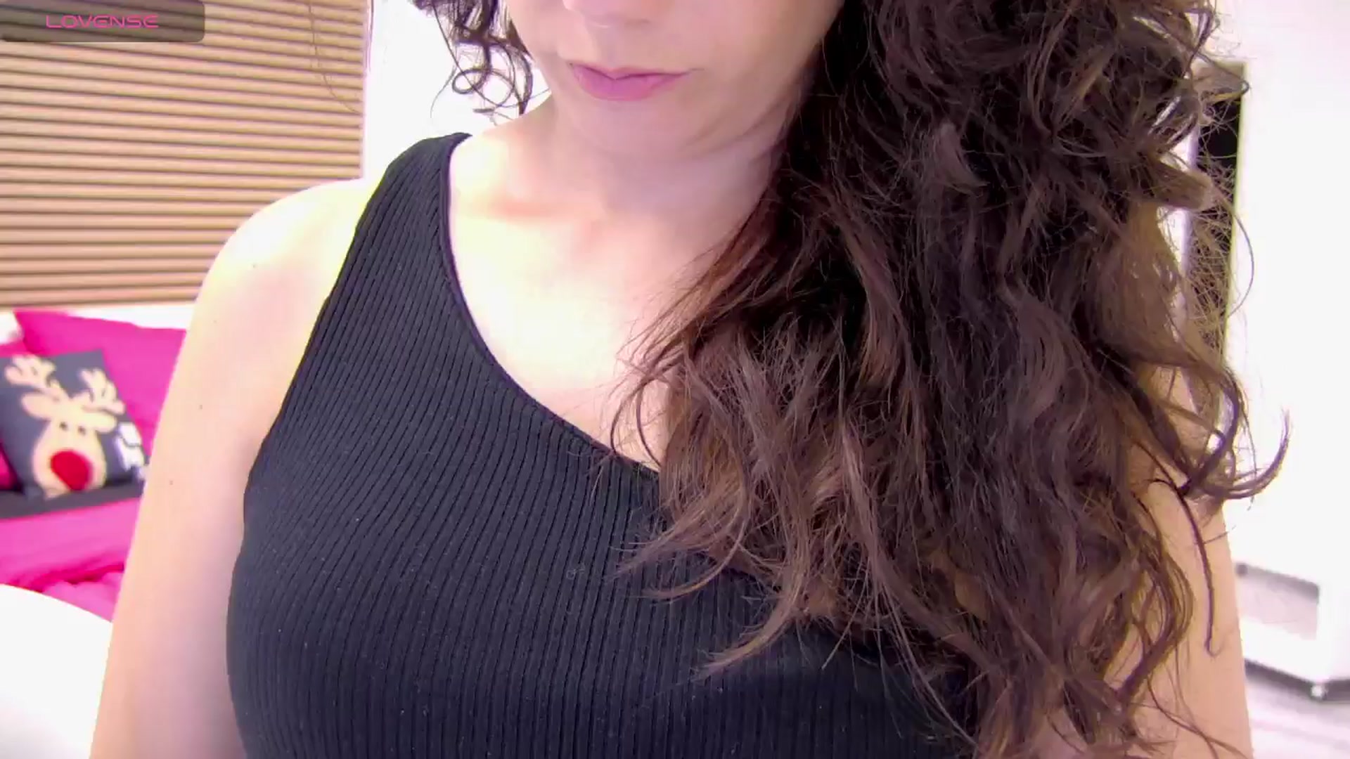 Gallery image thumbnail from Squirrel_MFC's myfreecams stream on, 06/30/2024, 21:09 image 13 of 20