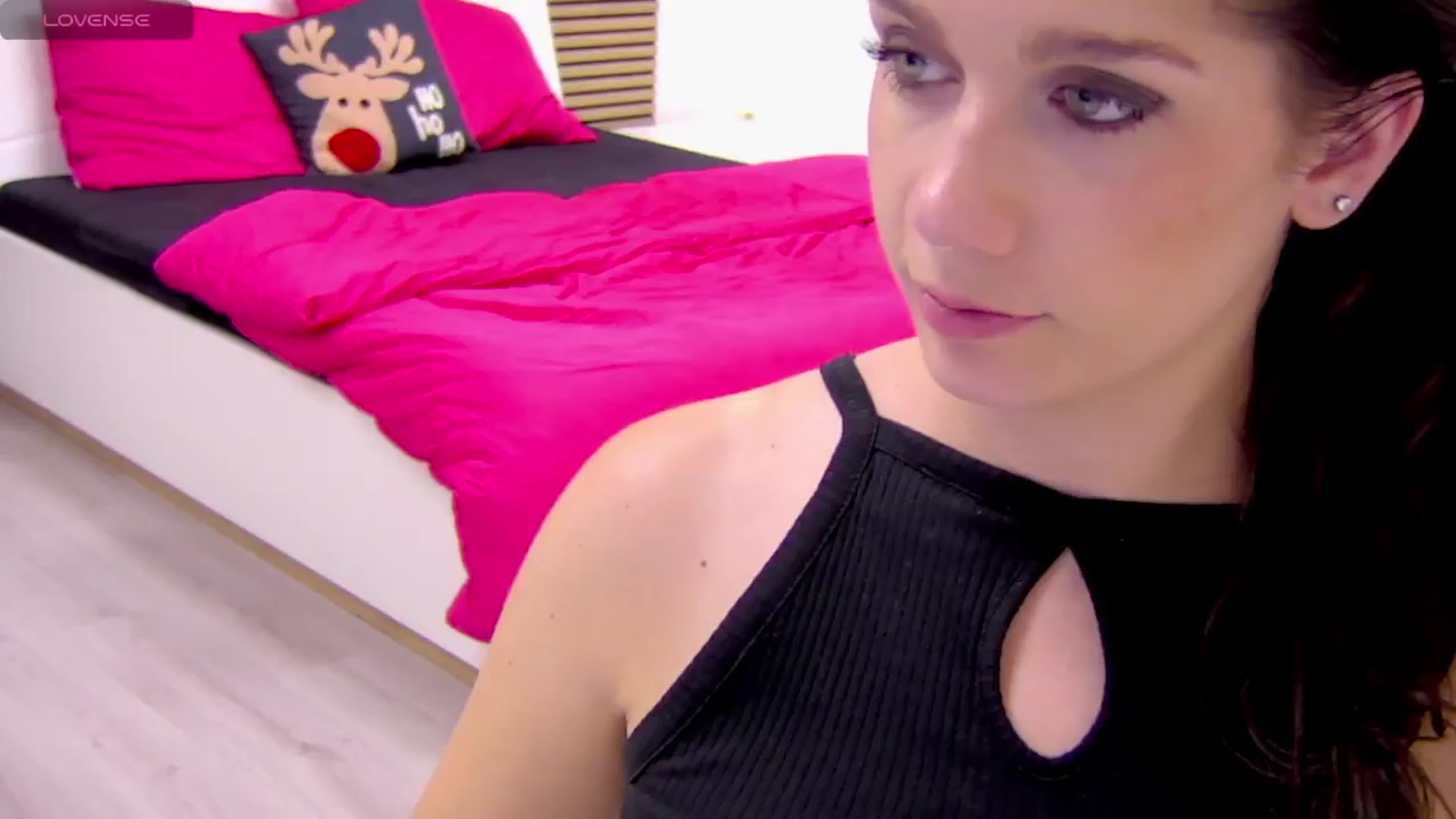 Gallery image thumbnail from Squirrel_MFC's myfreecams stream on, 07/22/2024, 23:09 image 17 of 20