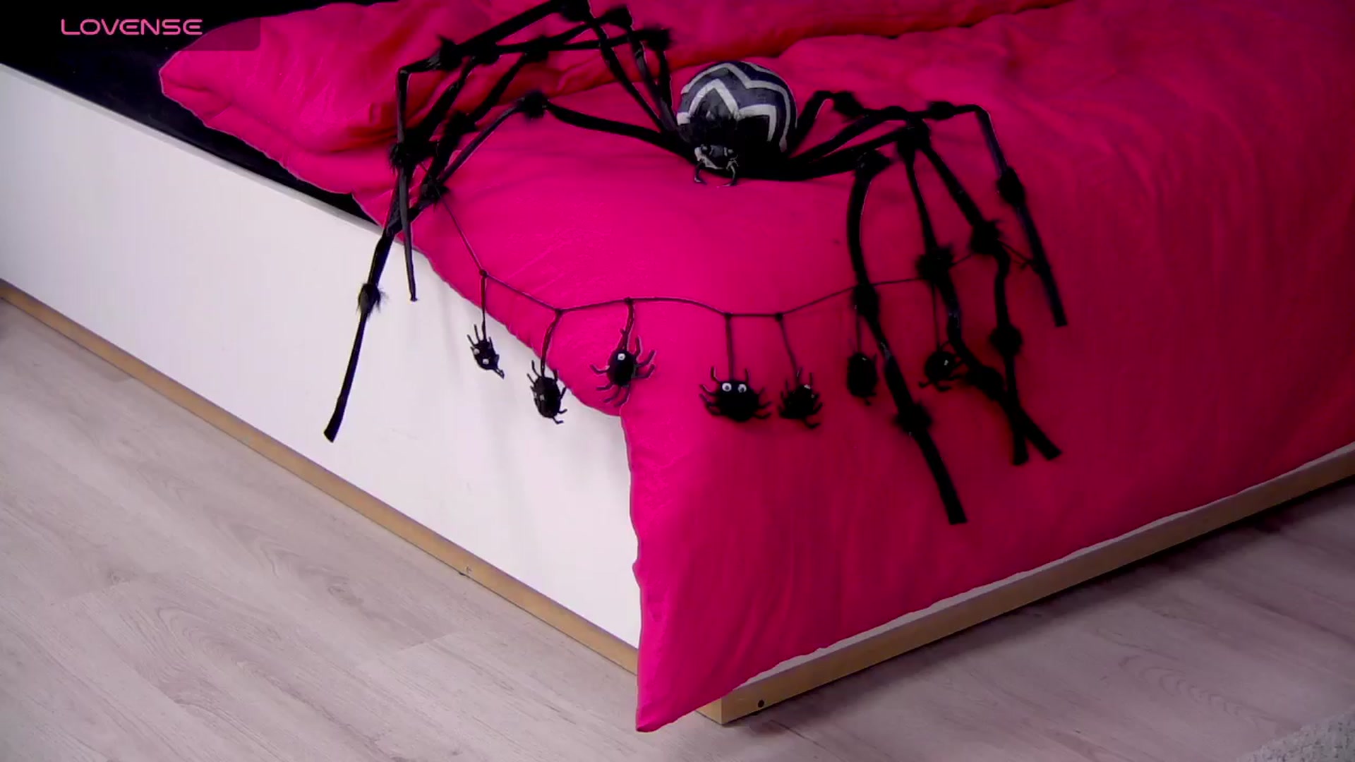 Gallery image thumbnail from Squirrel_MFC's myfreecams stream on, 10/27/2024, 14:48 image 13 of 20