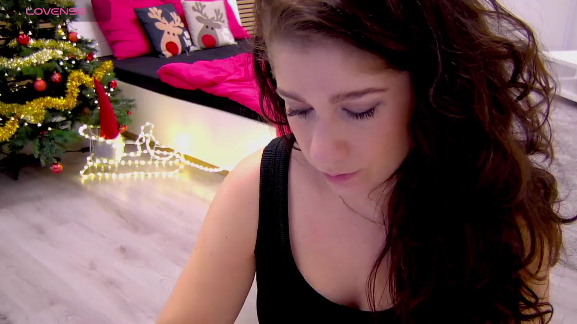 Gallery image thumbnail from Squirrel_MFC's myfreecams stream on, 12/03/2024, 13:51 image 5 of 20