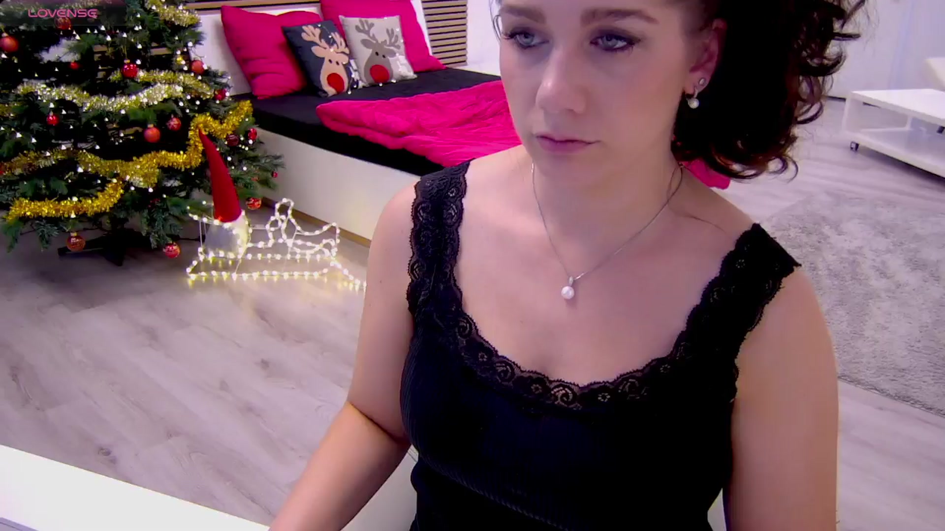 Gallery image thumbnail from Squirrel_MFC's myfreecams stream on, 12/05/2024, 10:51 image 13 of 20