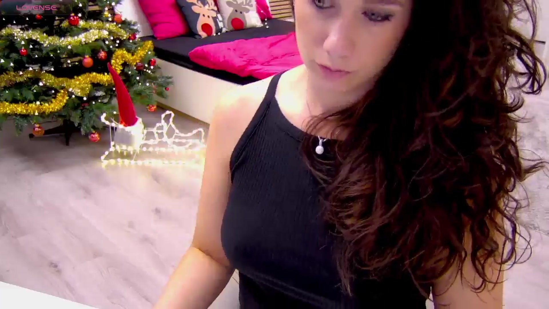 Gallery image thumbnail from Squirrel_MFC's myfreecams stream on, 12/06/2024, 16:50 image 14 of 20