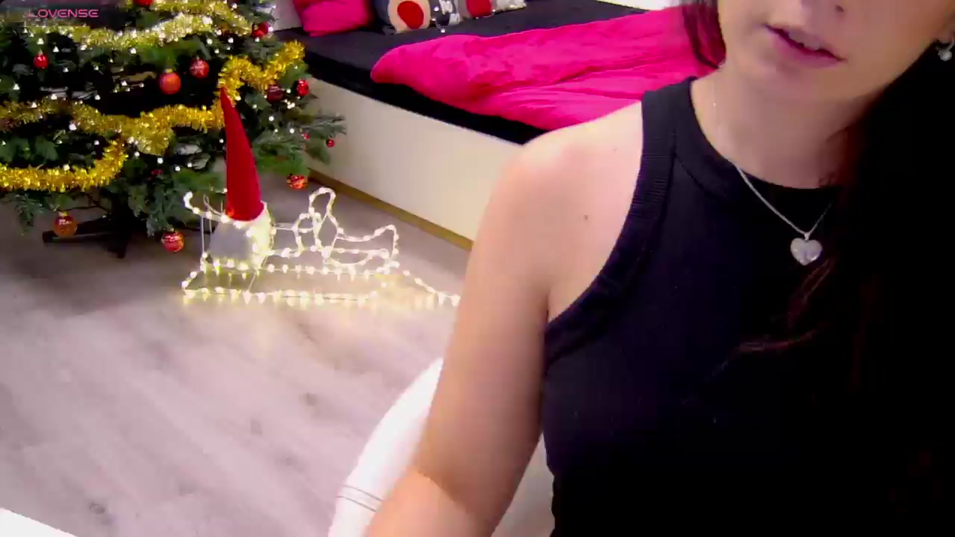 Gallery image thumbnail from Squirrel_MFC's myfreecams stream on, 12/08/2024, 16:36 image 18 of 20