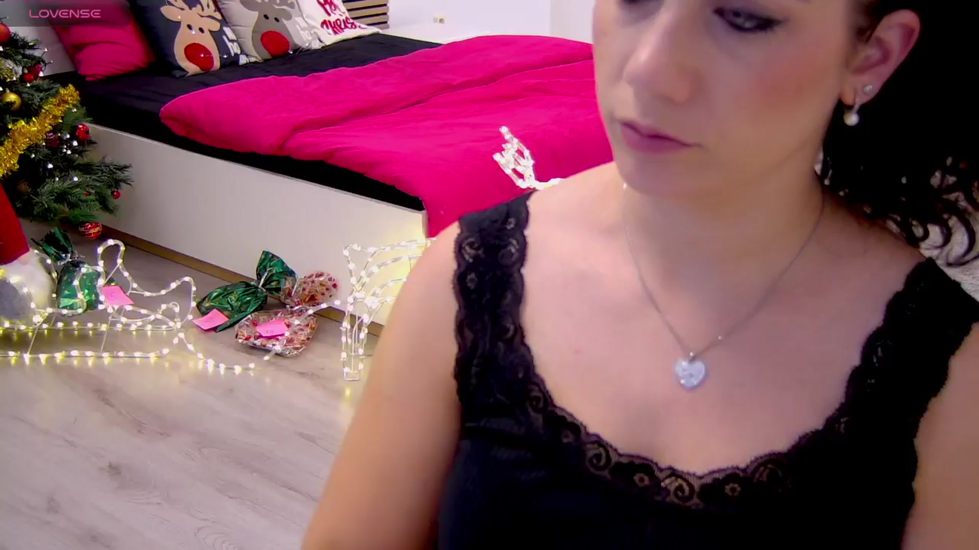 Gallery image thumbnail from Squirrel_MFC's myfreecams stream on, 12/20/2024, 11:10 image 7 of 20