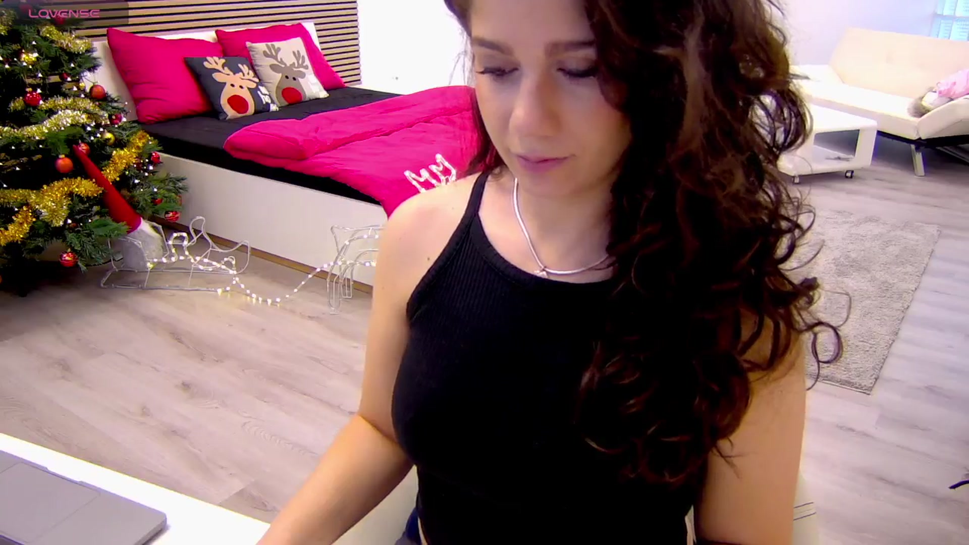 Gallery image thumbnail from Squirrel_MFC's myfreecams stream on, 01/24/2025, 16:26 image 2 of 20