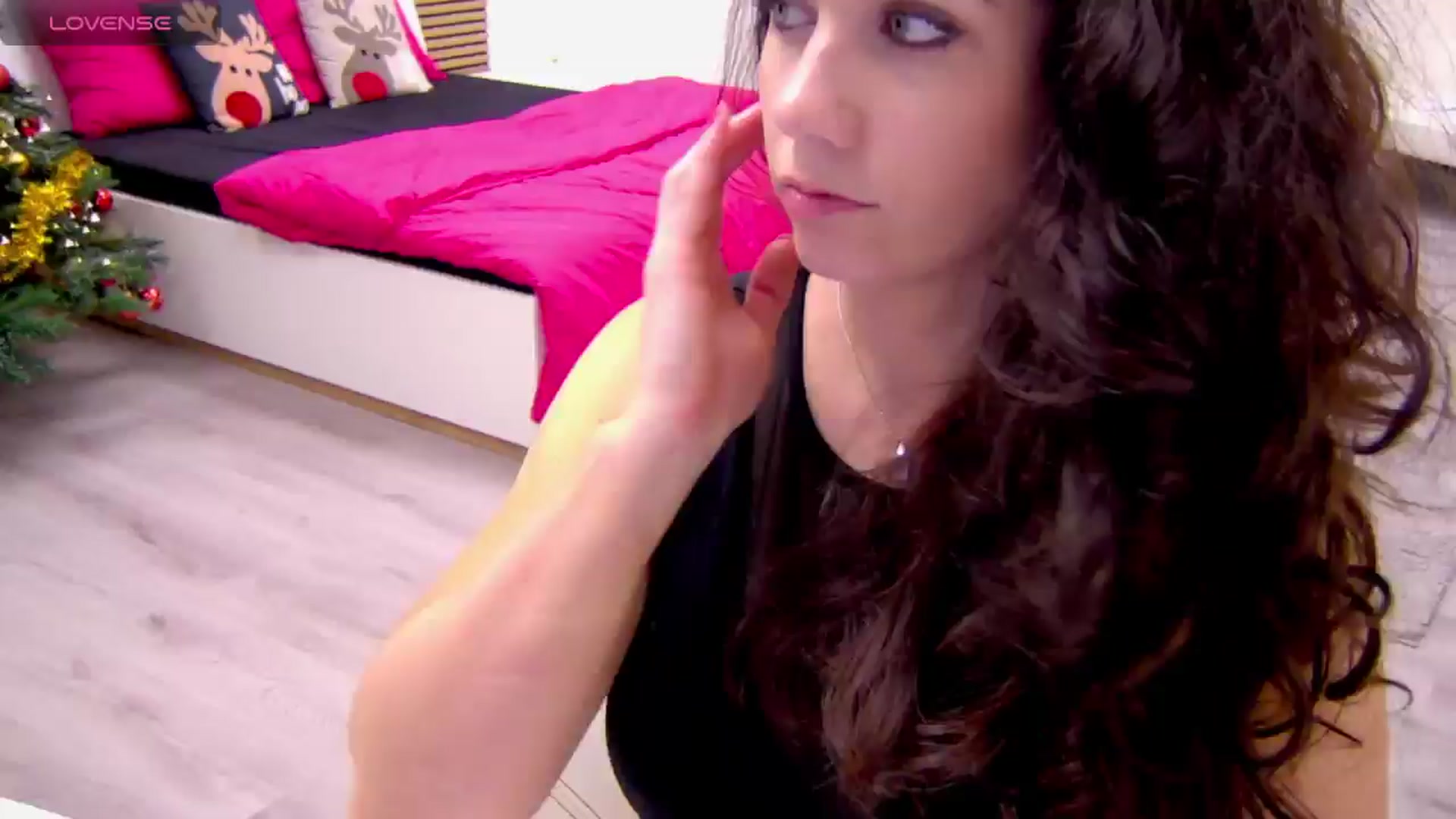 Gallery image thumbnail from Squirrel_MFC's myfreecams stream on, 01/30/2025, 22:02 image 14 of 20