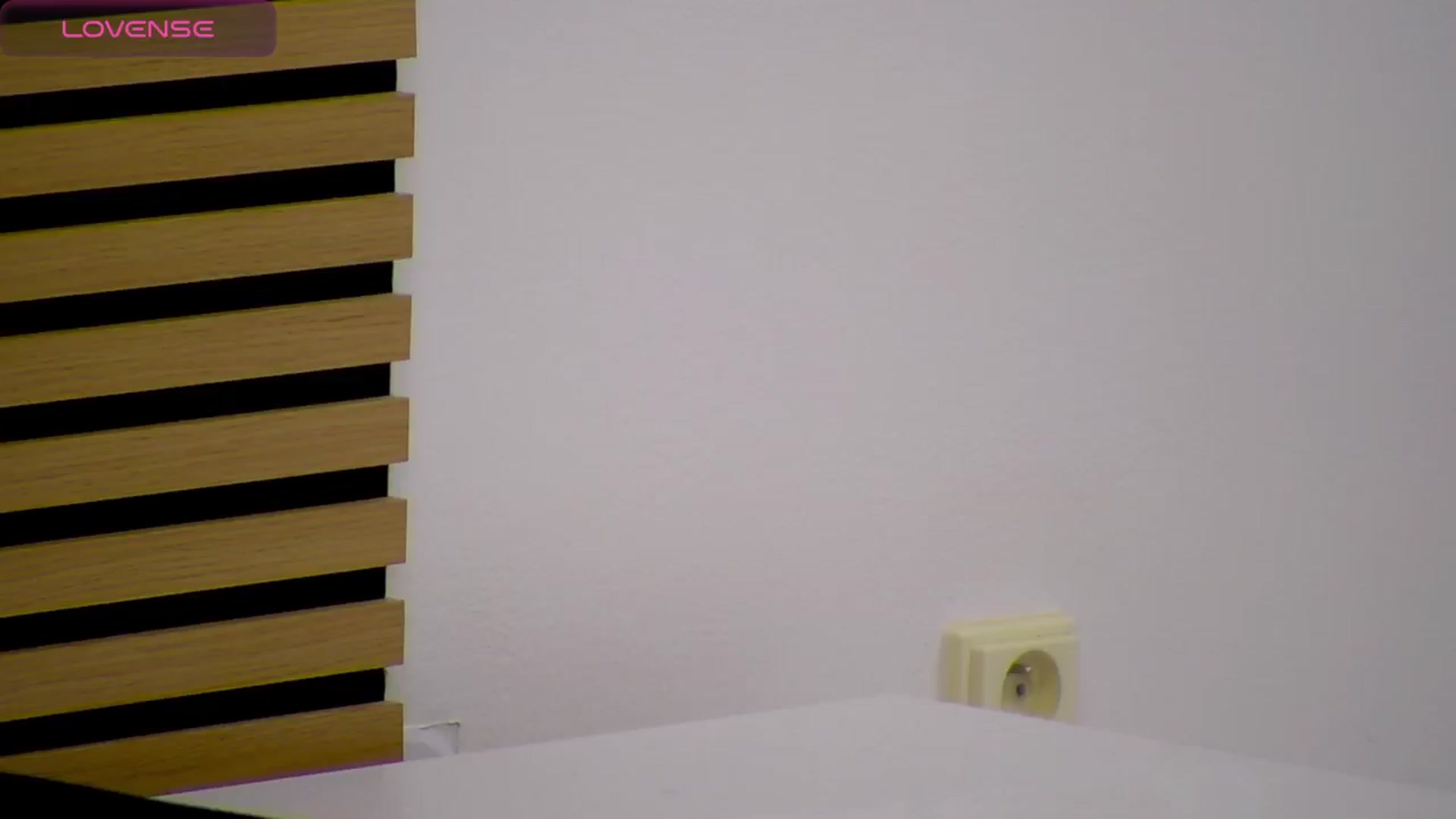 Gallery image thumbnail from Squirrel_MFC's myfreecams stream on, 03/03/2025, 24:08 image 15 of 20