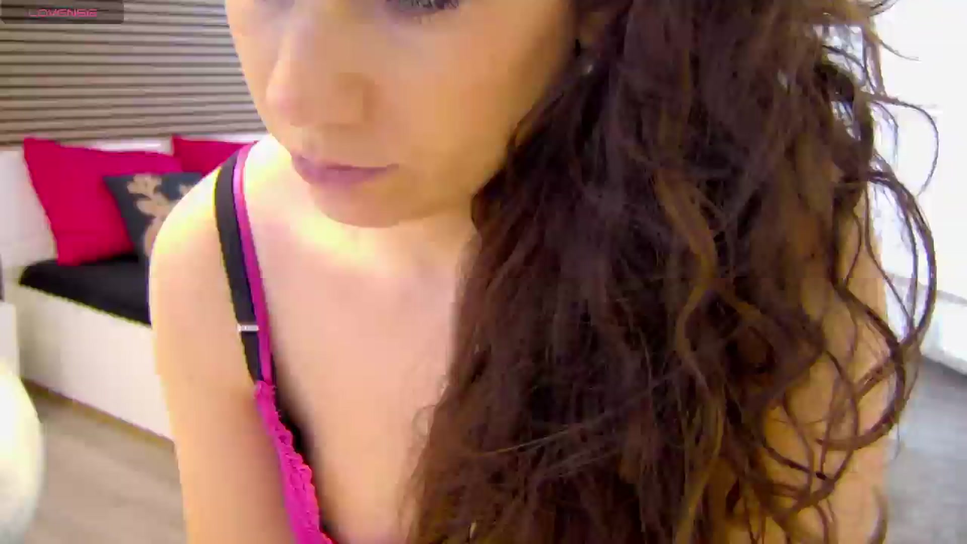 Gallery image thumbnail from Squirrel_MFC's myfreecams stream on, 04/14/2025, 15:52 image 14 of 20