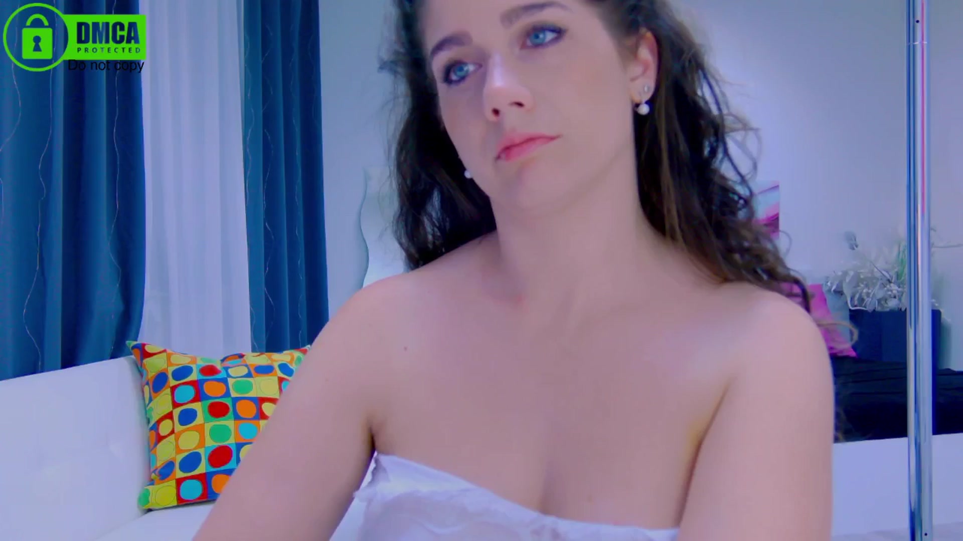 Gallery image thumbnail from Squirrel_MFC's myfreecams stream on, 05/05/2025, 21:27 image 19 of 20